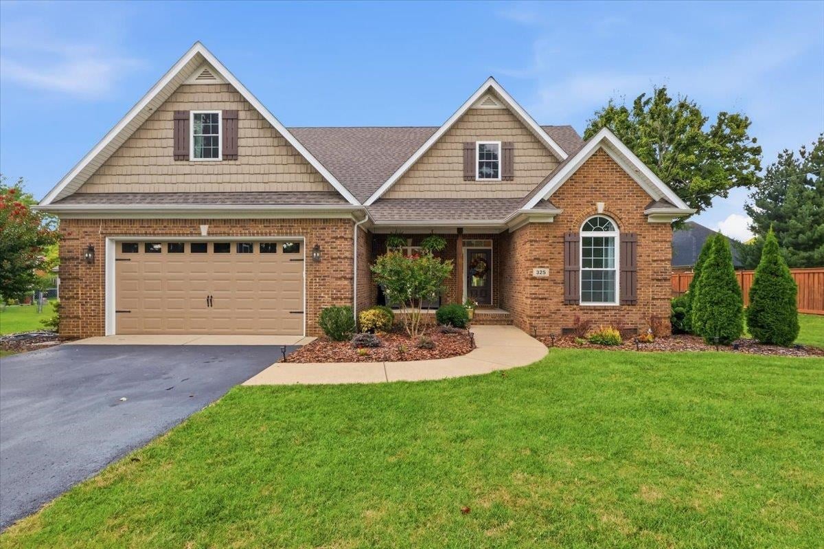 325 Indian Hills Drive — photo
