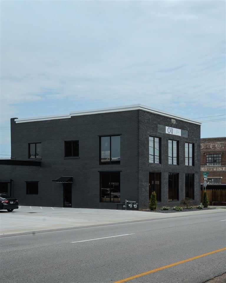 1001 Adams Street — photo