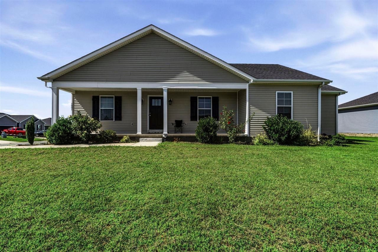 1001 Osbourn Court — photo