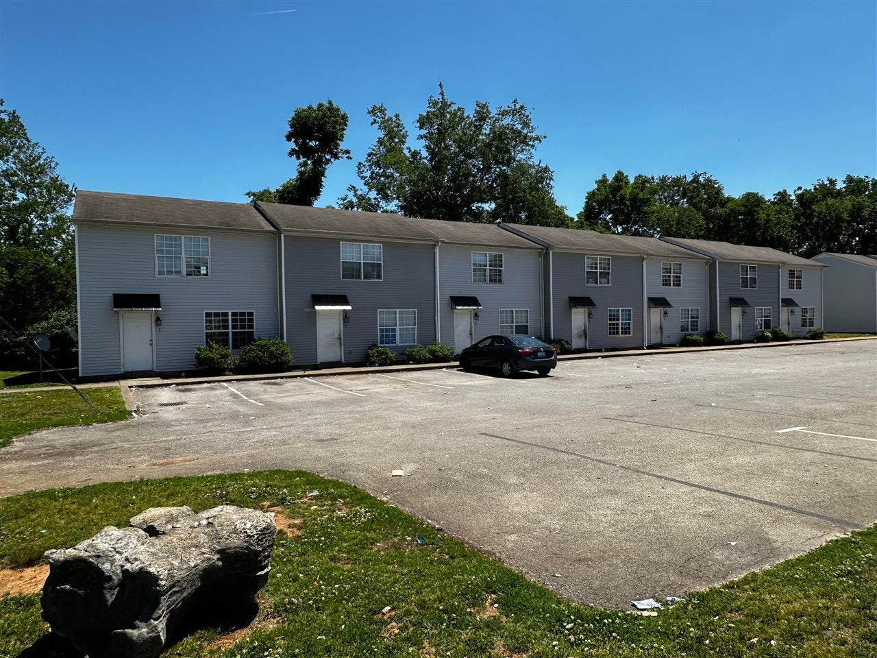 1225 N Lee Drive — photo