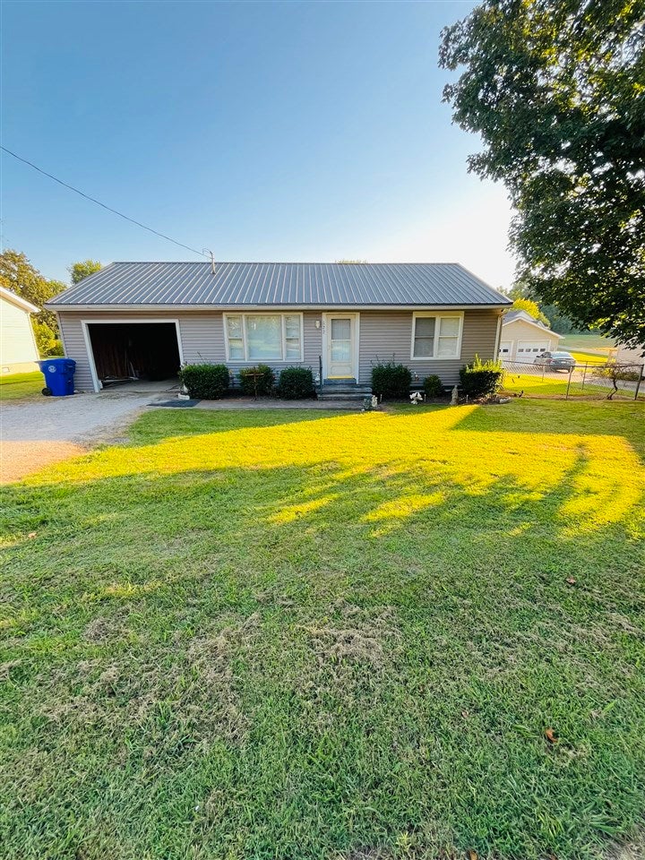 122 Goff Drive — photo