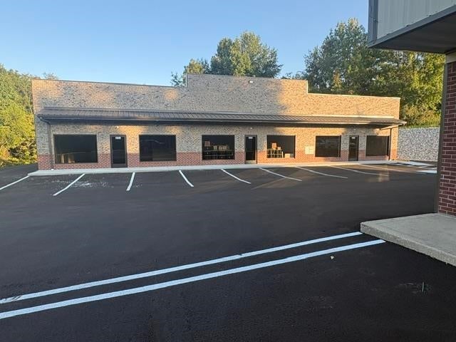 400 Abc Reynolds Road — photo