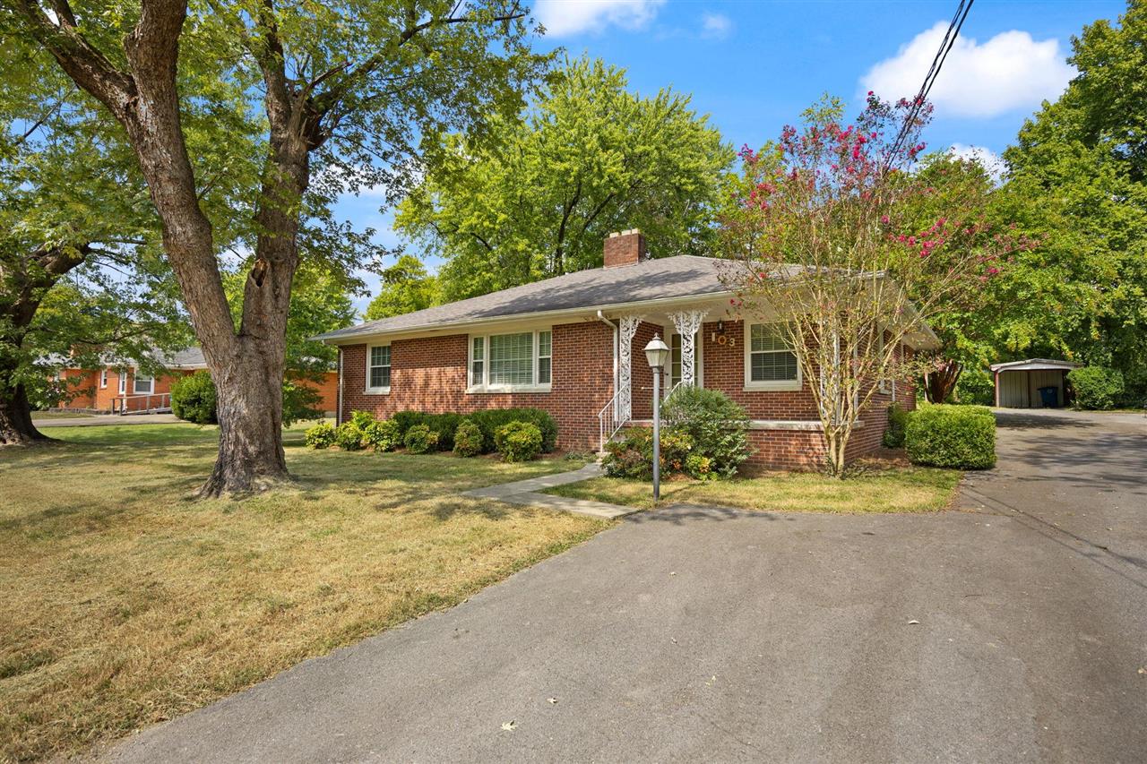 103 Grinstead Court — photo