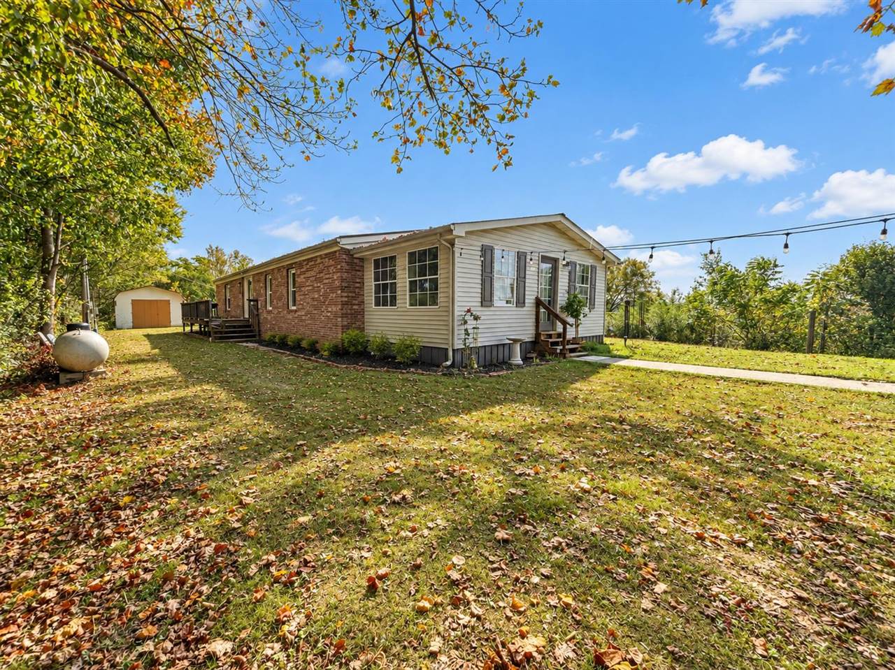 130 Skyview Drive — photo