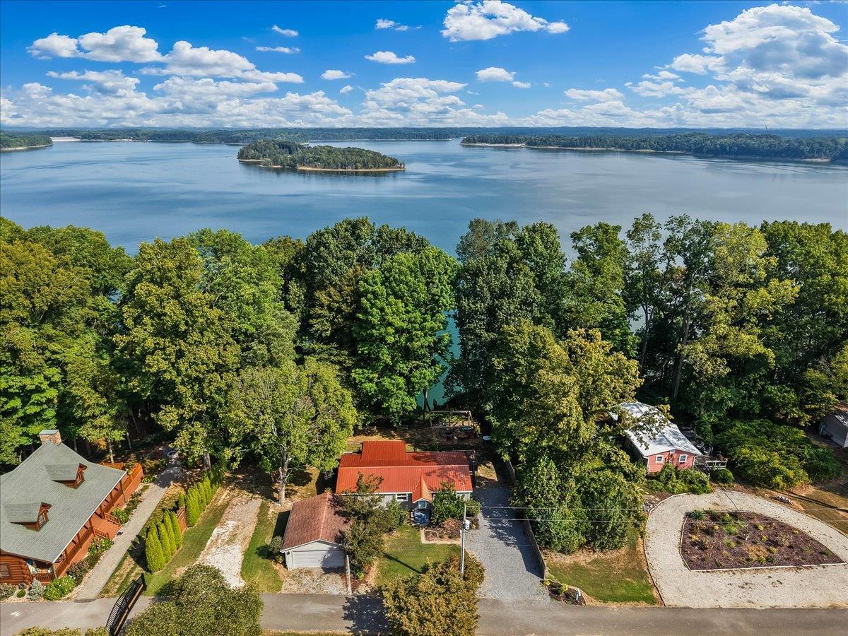 360 Maple Drive — photo