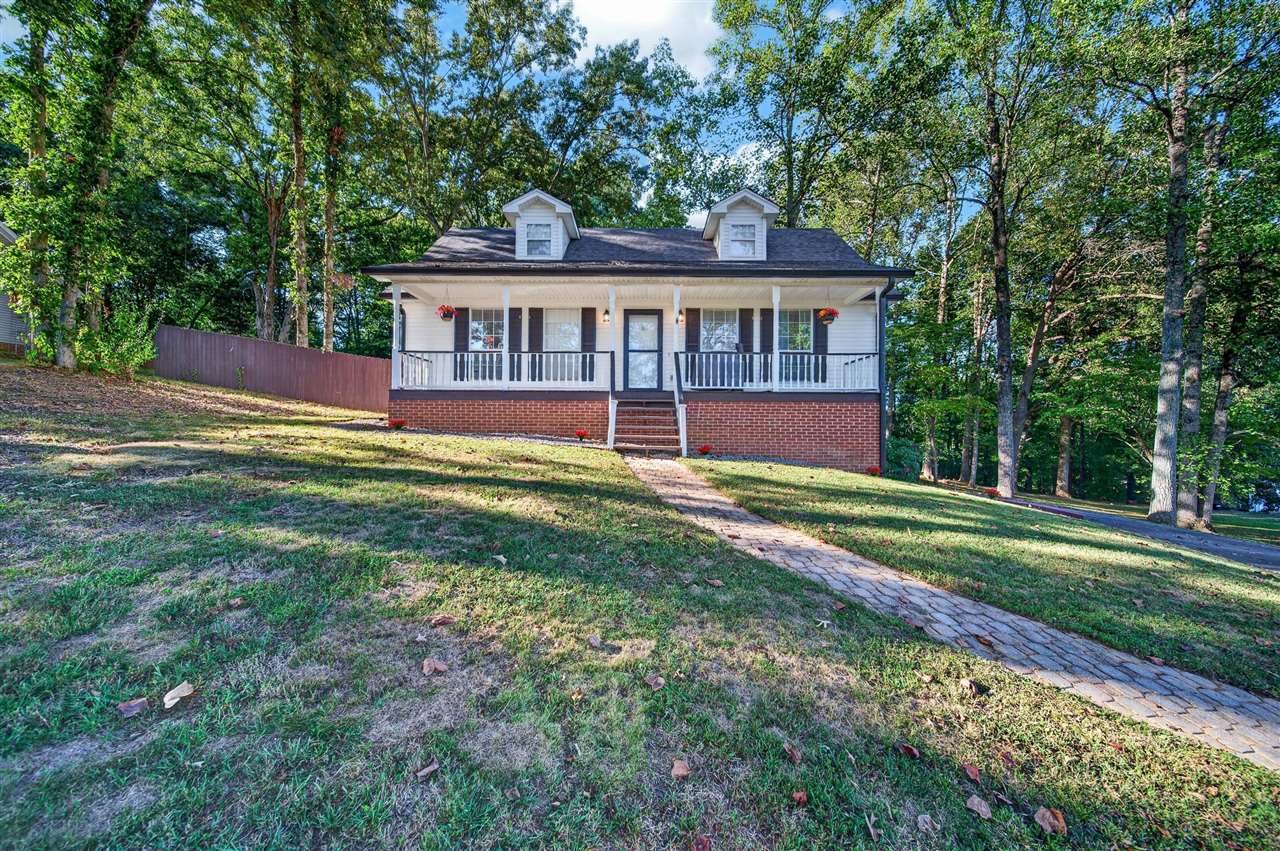 106 Peterson Lane — photo