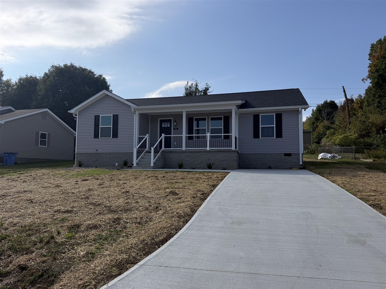 131 Village Circle — photo