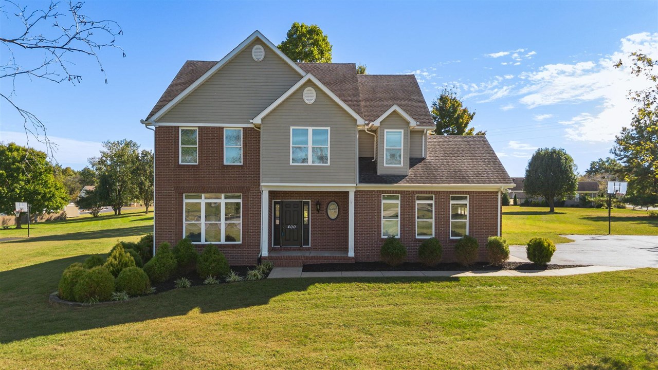 400 Lamplighter Drive — photo