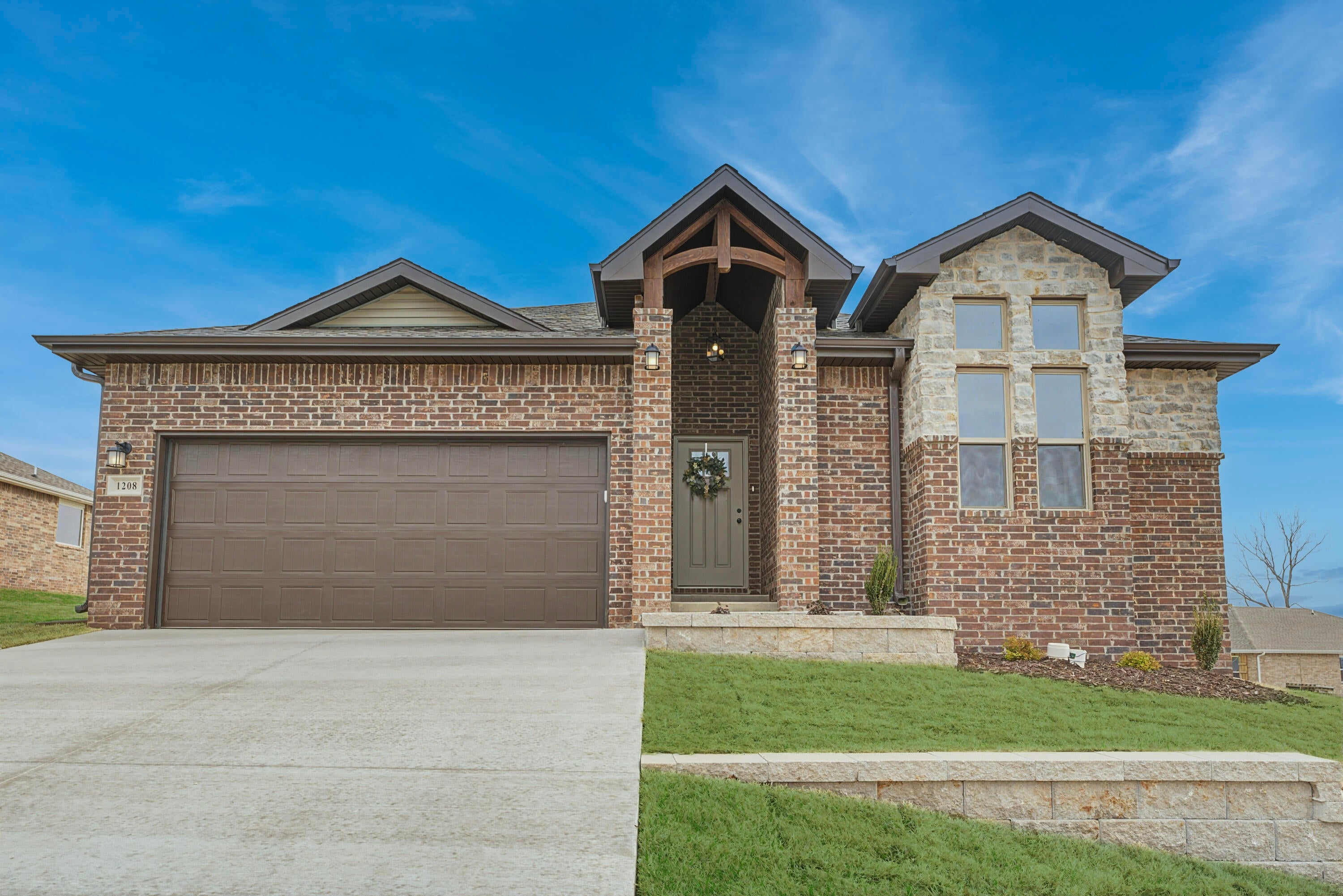 1208 W Pebblebrooke Drive — photo