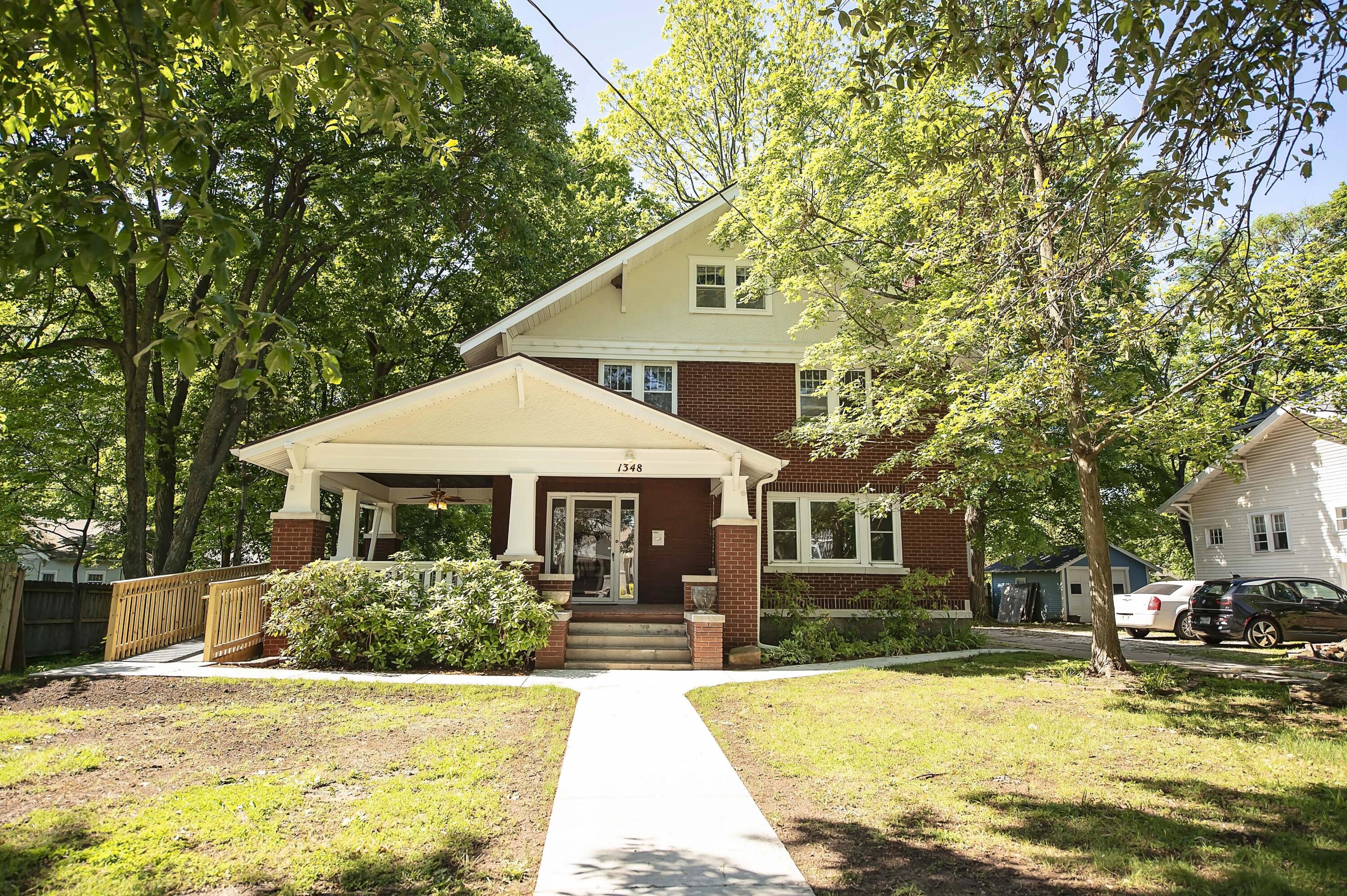 1348 E Cherry Street — photo
