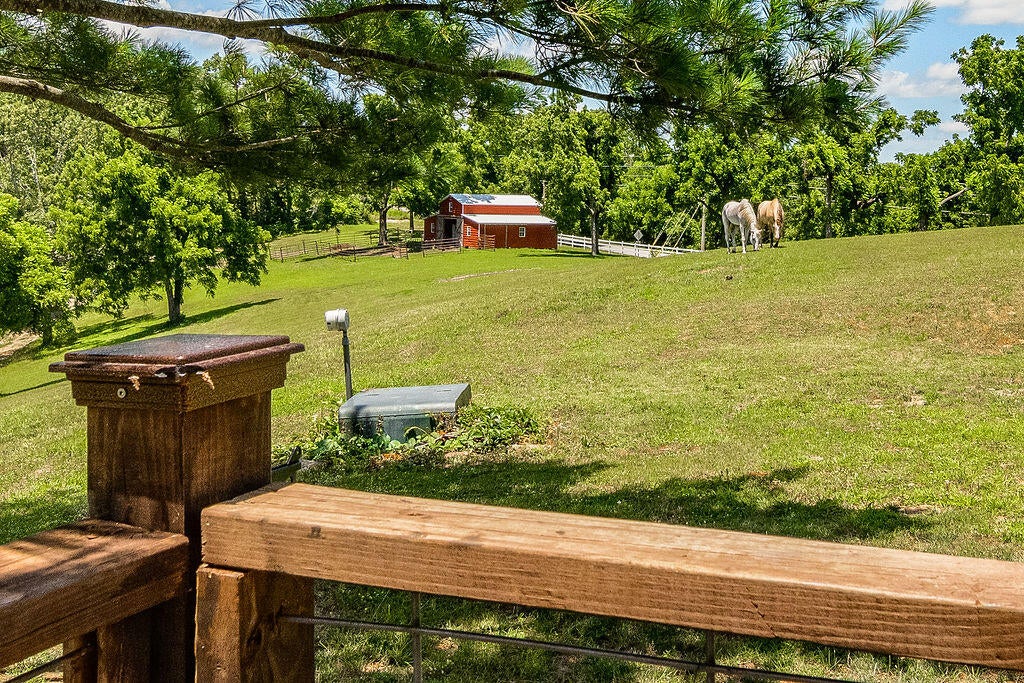 10620 W State Highway 76 — photo