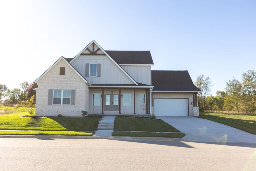 1319 E Valley Trail Drive — photo