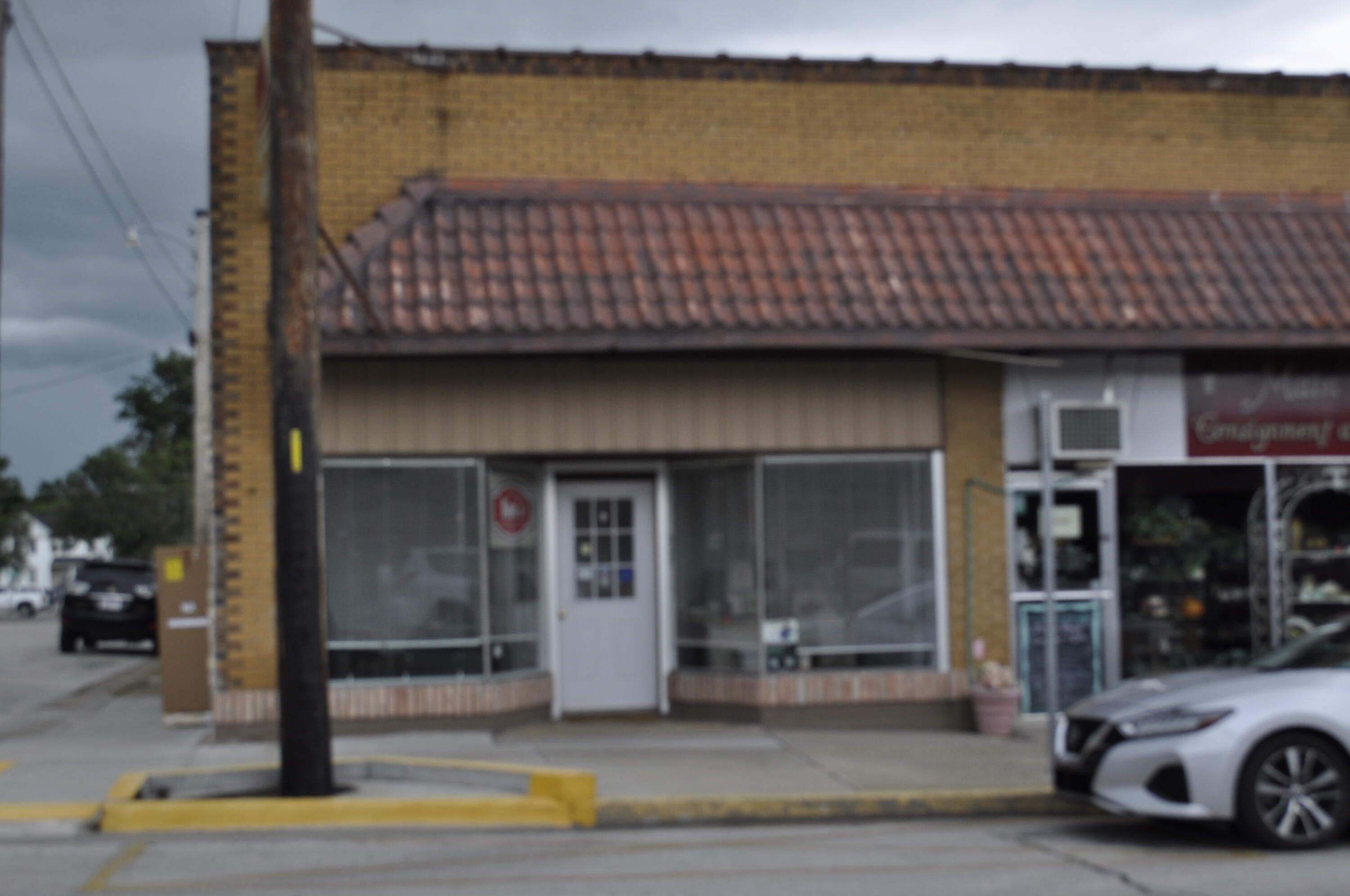 120 N Main Avenue — photo