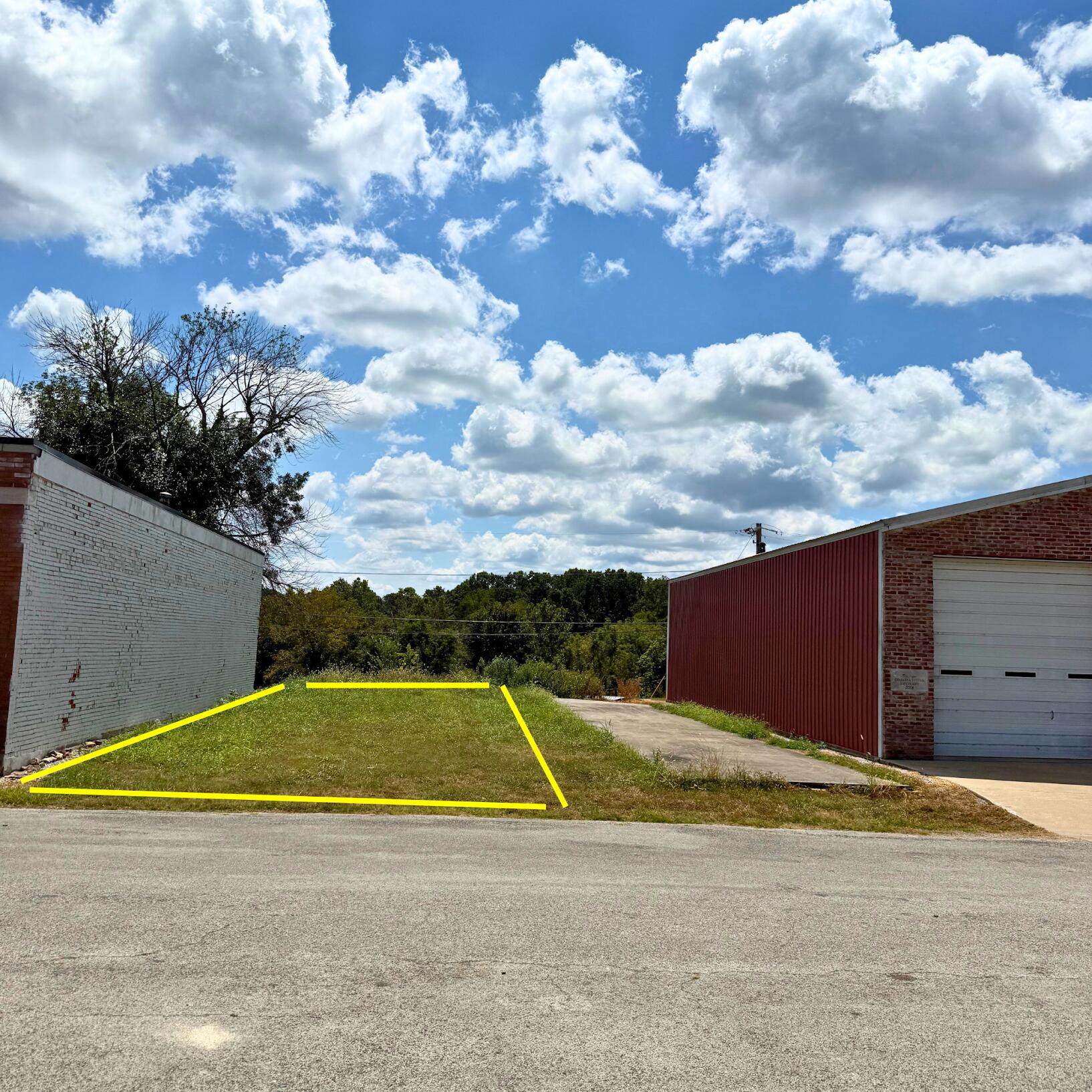 Lot 21 W Commercial Street — photo