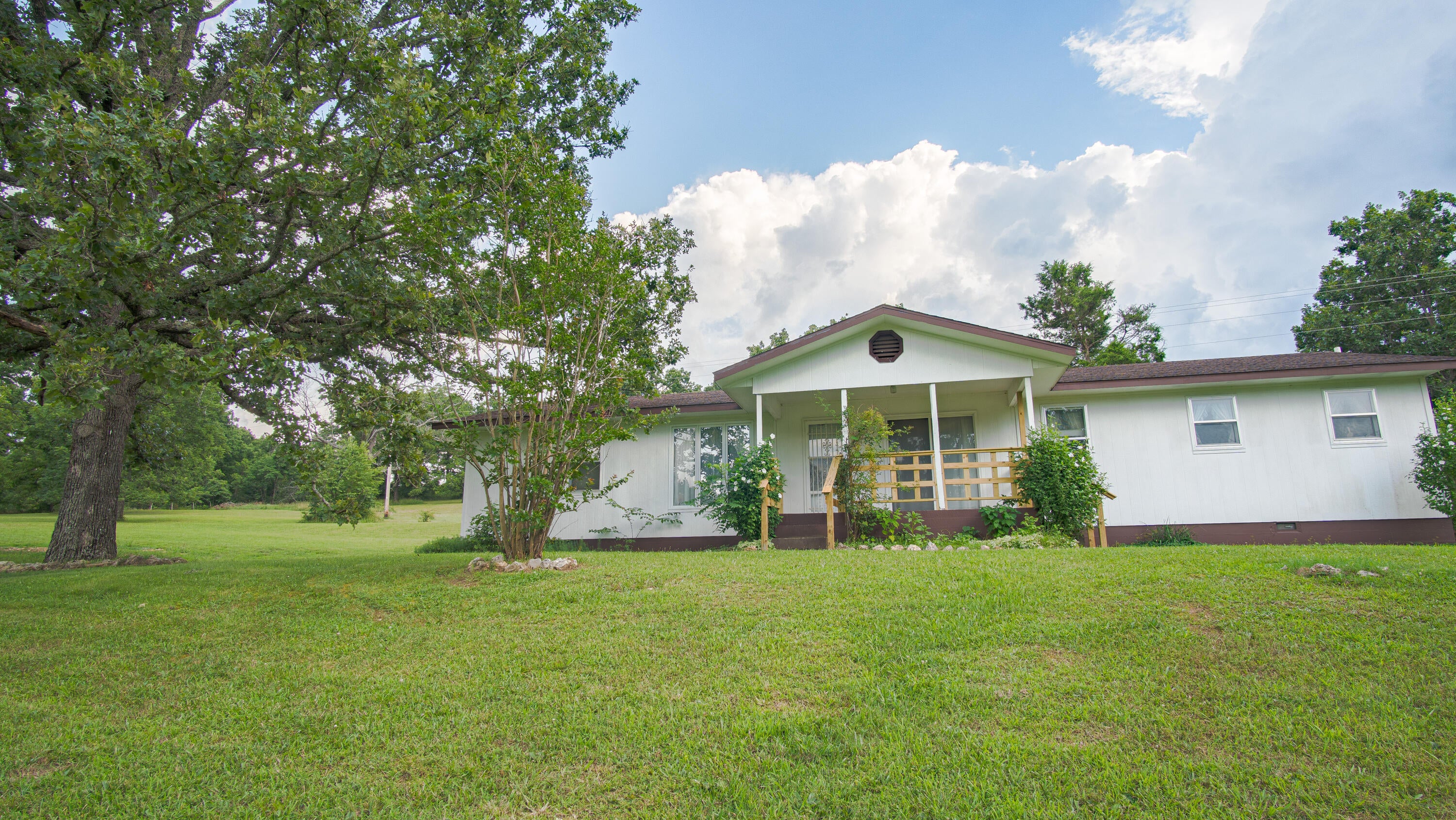 9052 Private Dr 3053 — photo