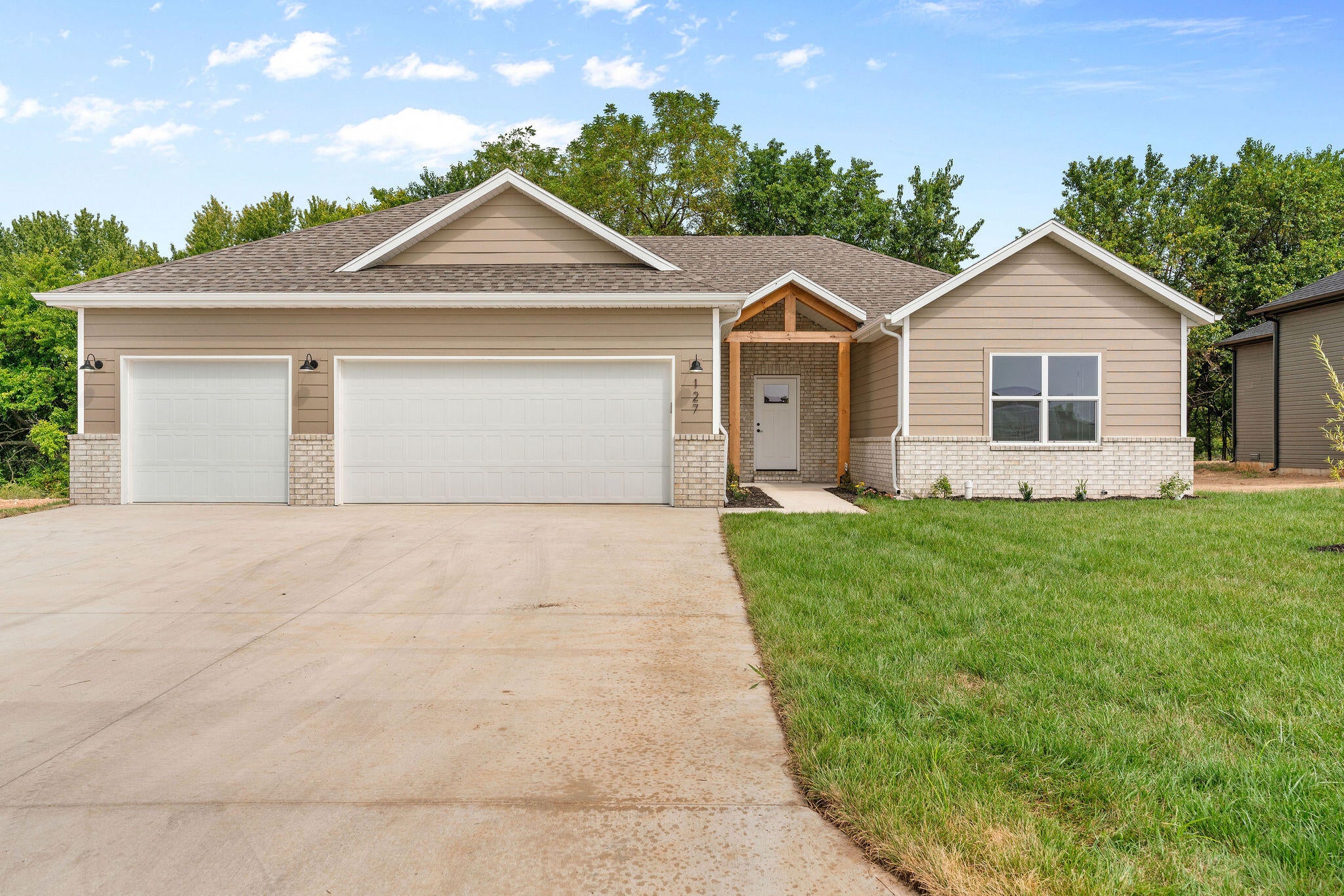 1376 N Carter Way — photo
