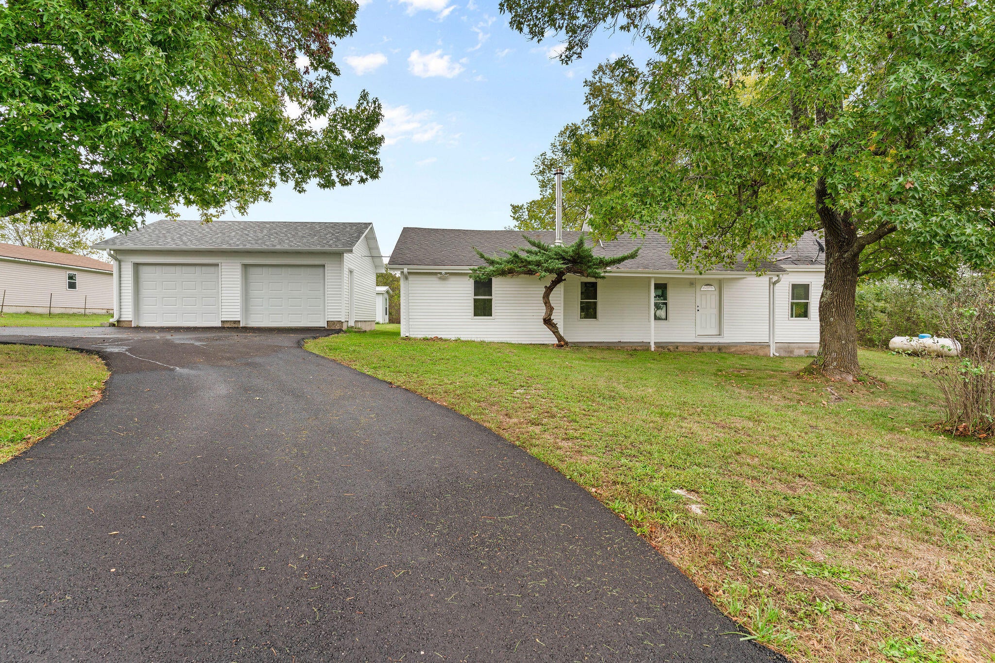 7308 N Farm Road 203 — photo