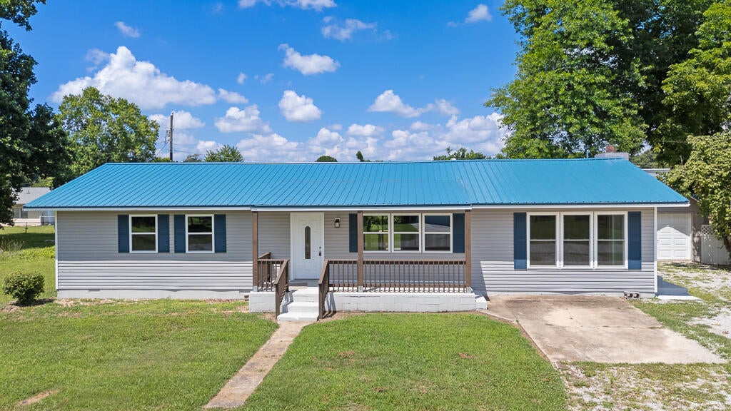 1102 Sapp Street — photo