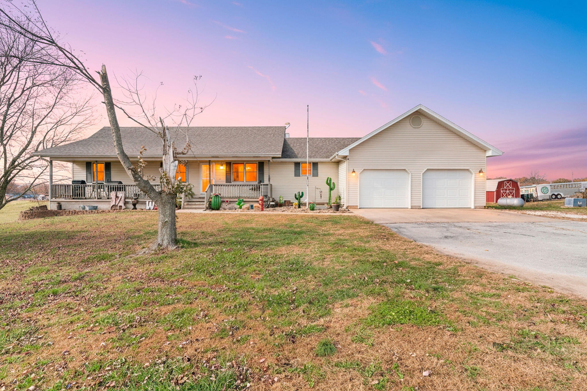 12958 W Farm Road 114 — photo