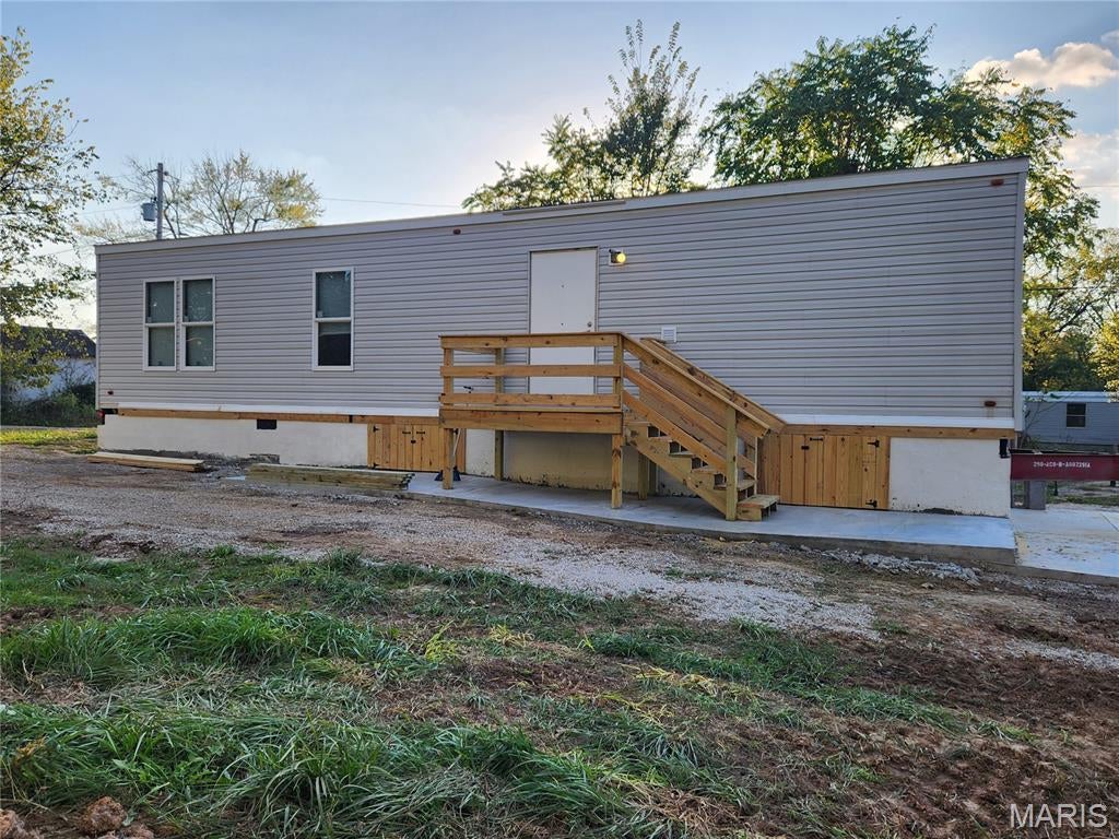 411 W Nelson Street — photo