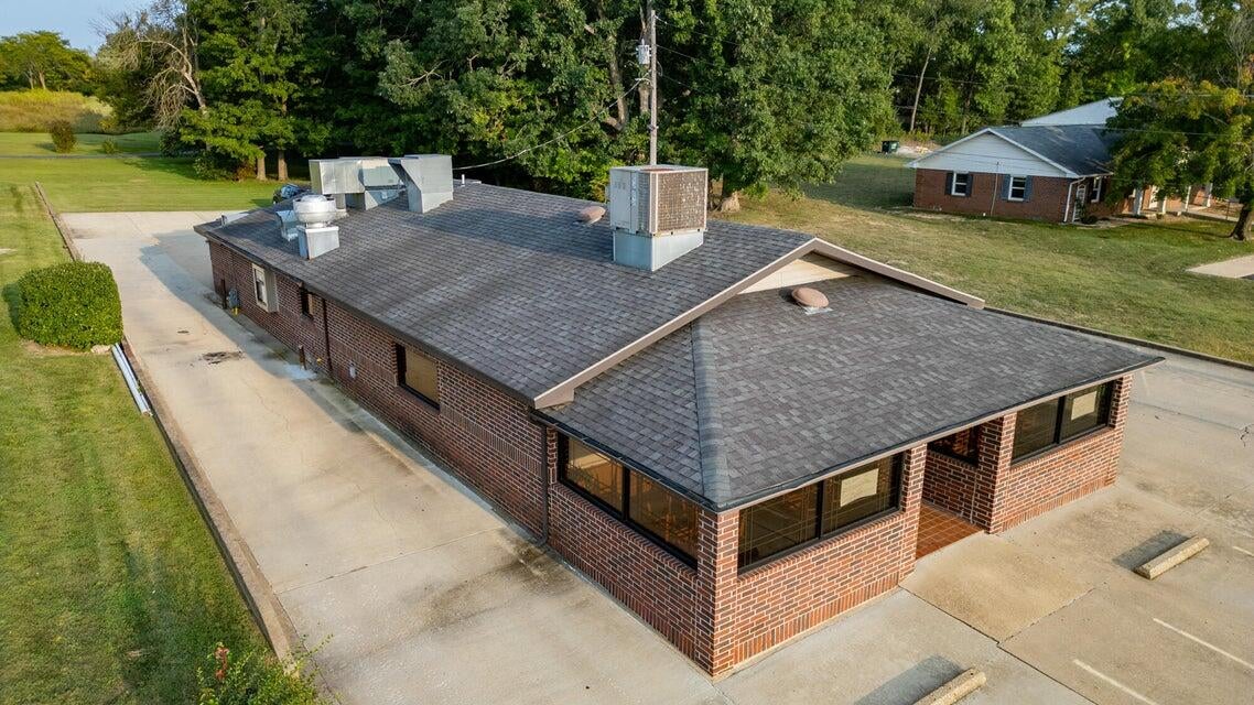 924 N Main Street — photo