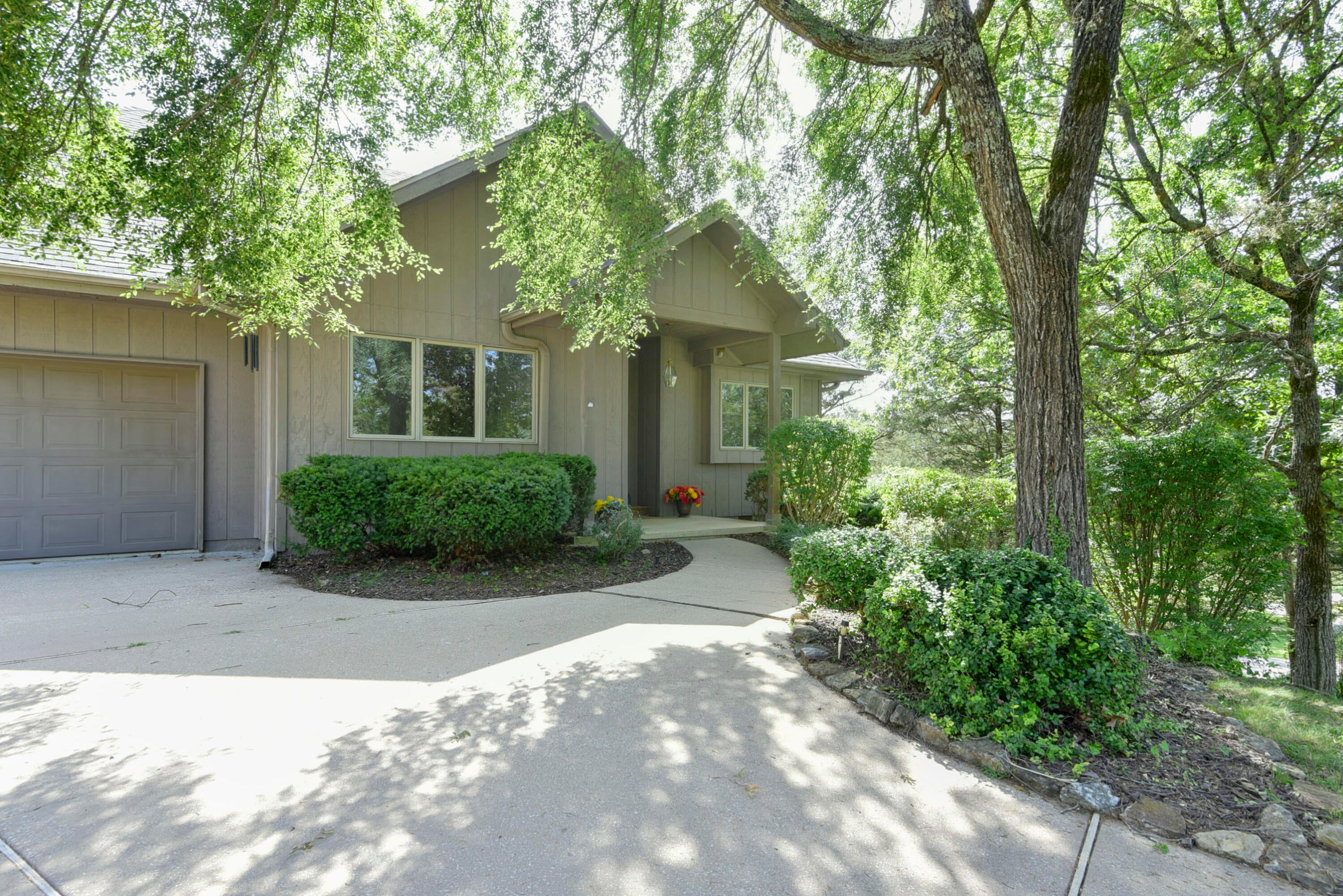 1304 Stoneycreek Lane — photo