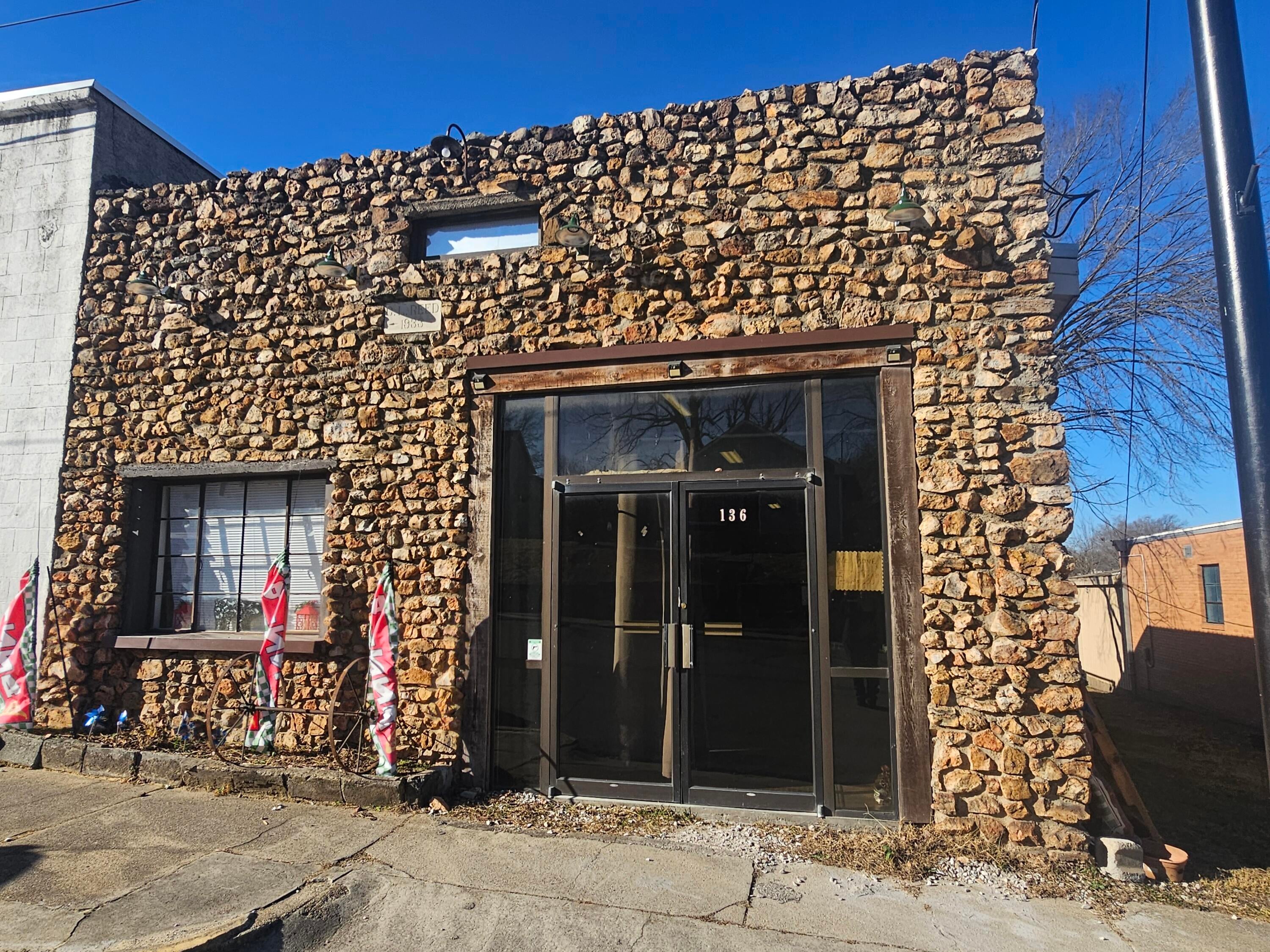 136 S Main Street — photo