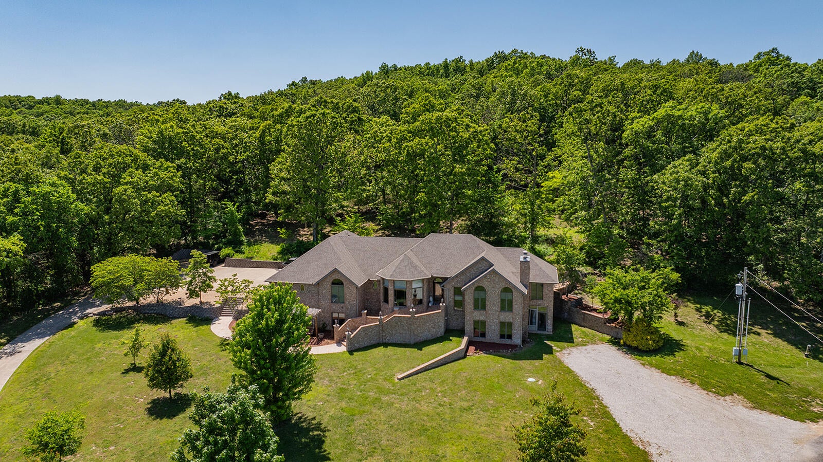 11755 N Farm Road 177 — photo