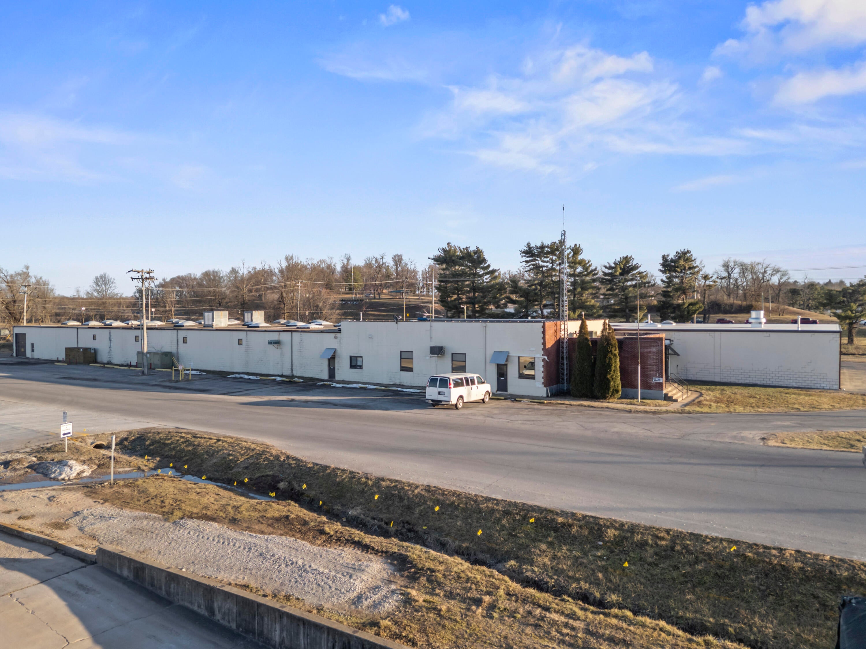 115 W Dairy Street — photo