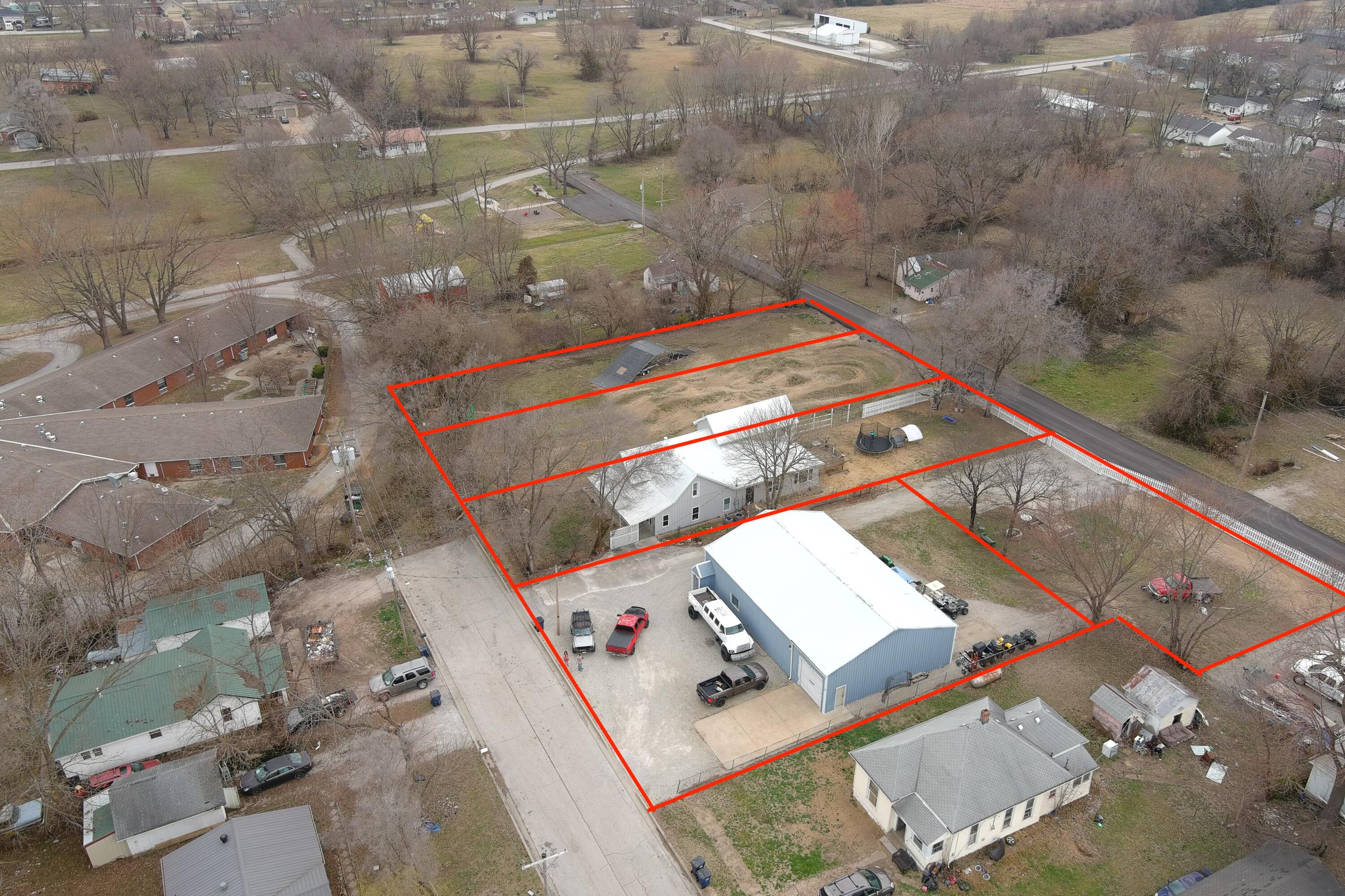 615 W Benton Street — photo