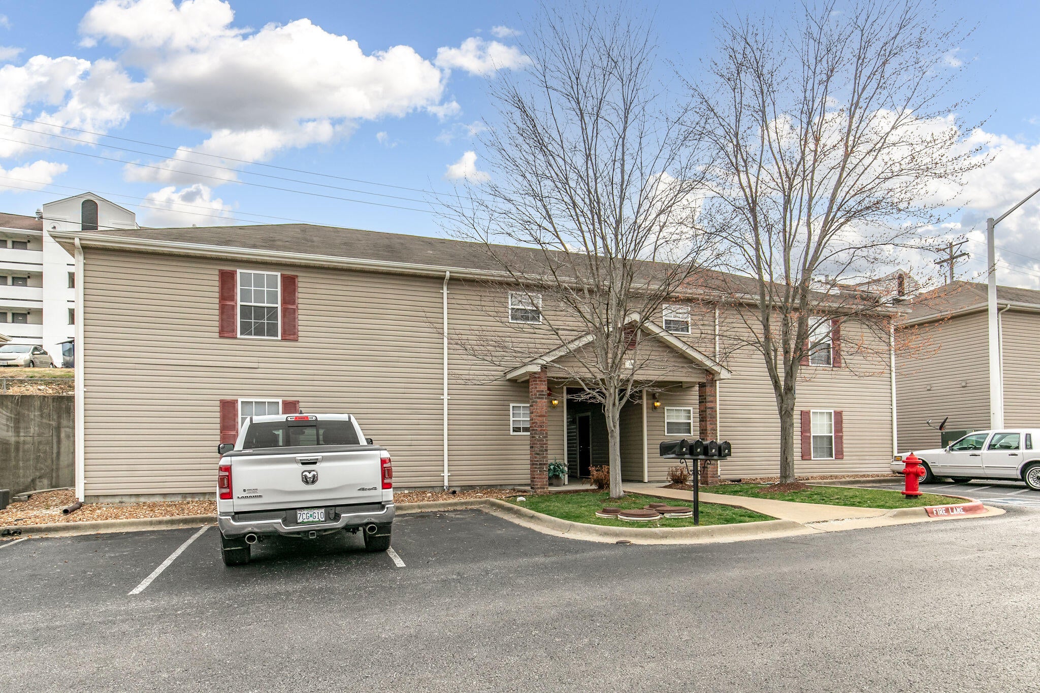 105 Garden Circle 109-4 — photo
