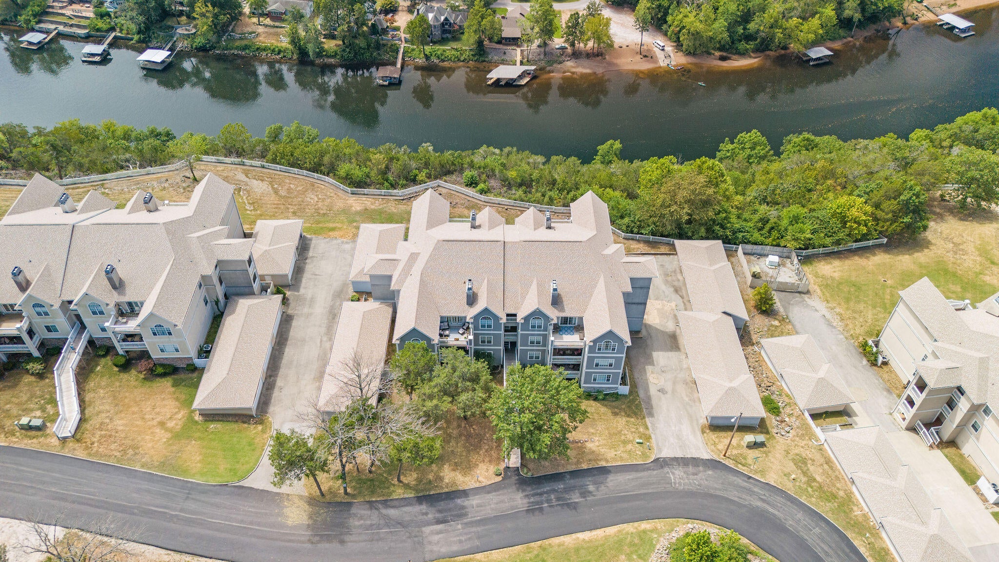310 Woodland Drive 19-1D — photo