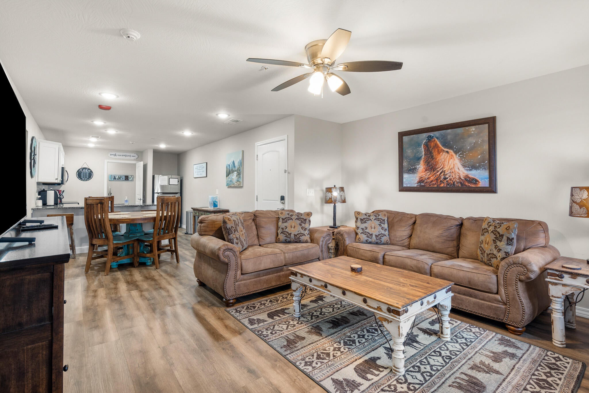 3105 S Vineyards Terrace Unit 2 — photo