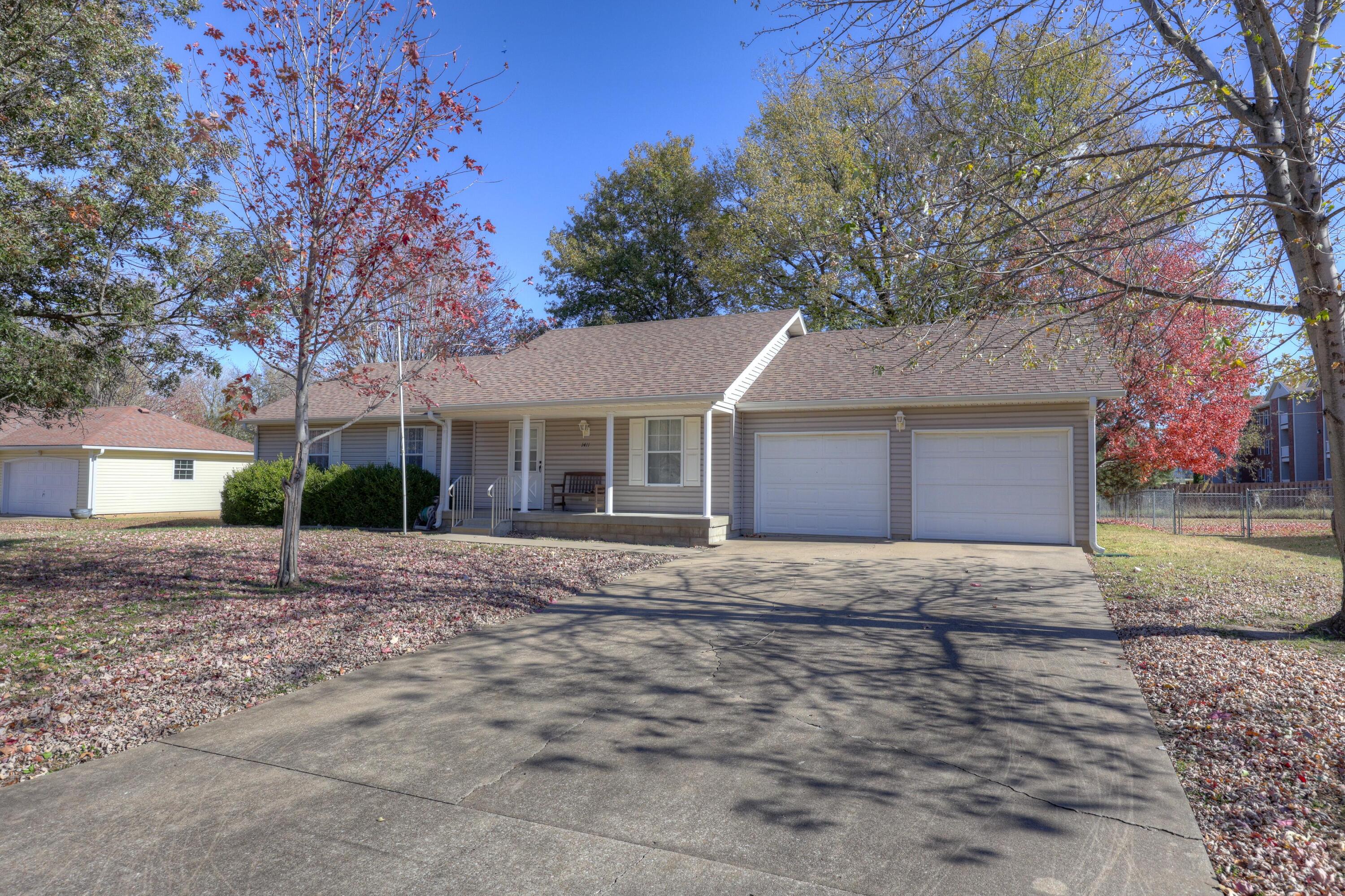 1411 Gold Stream Drive — photo