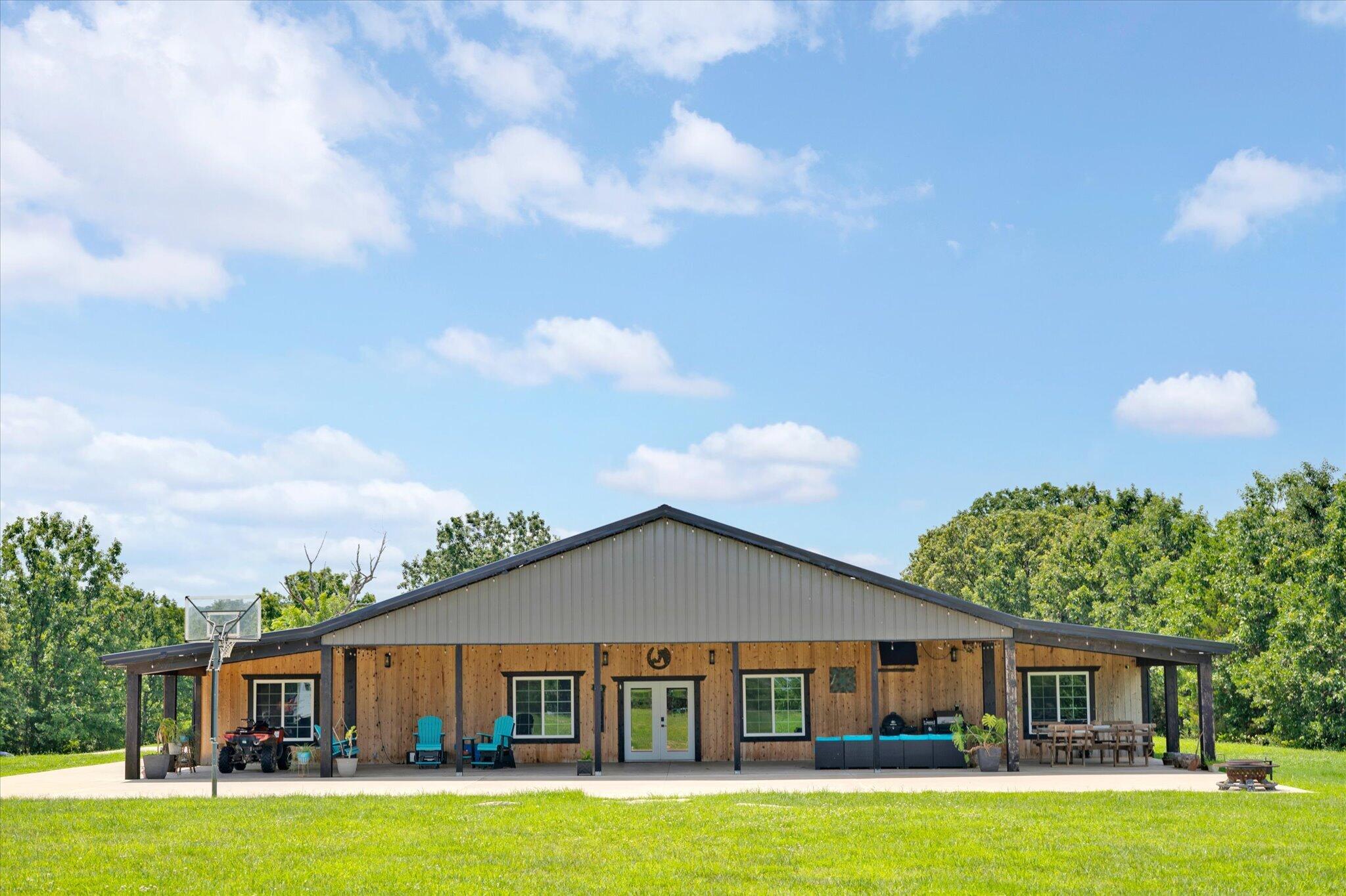 Home in Bolivar, MO 65613 — photo 3