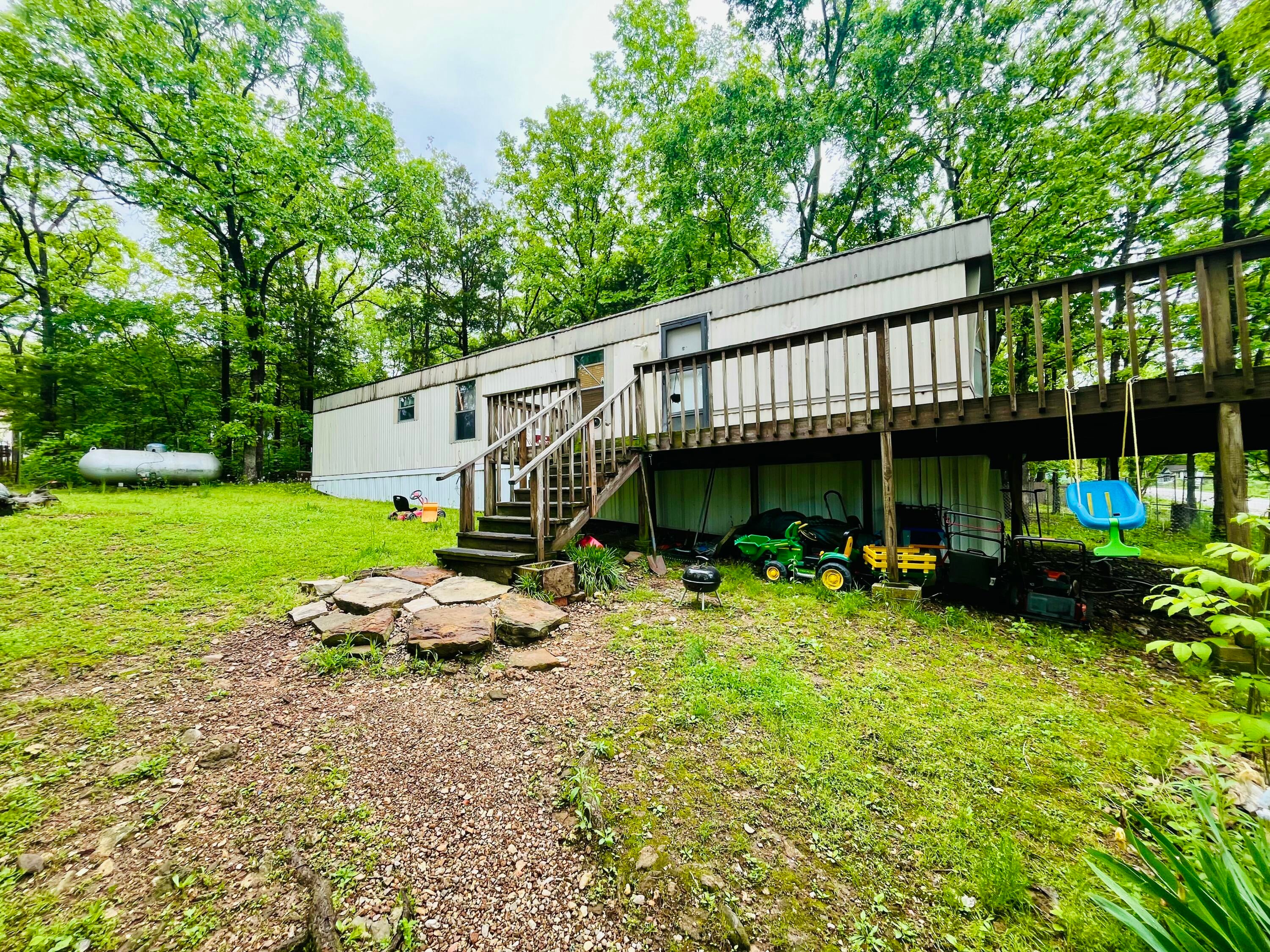 4087 Oakwood Road — photo