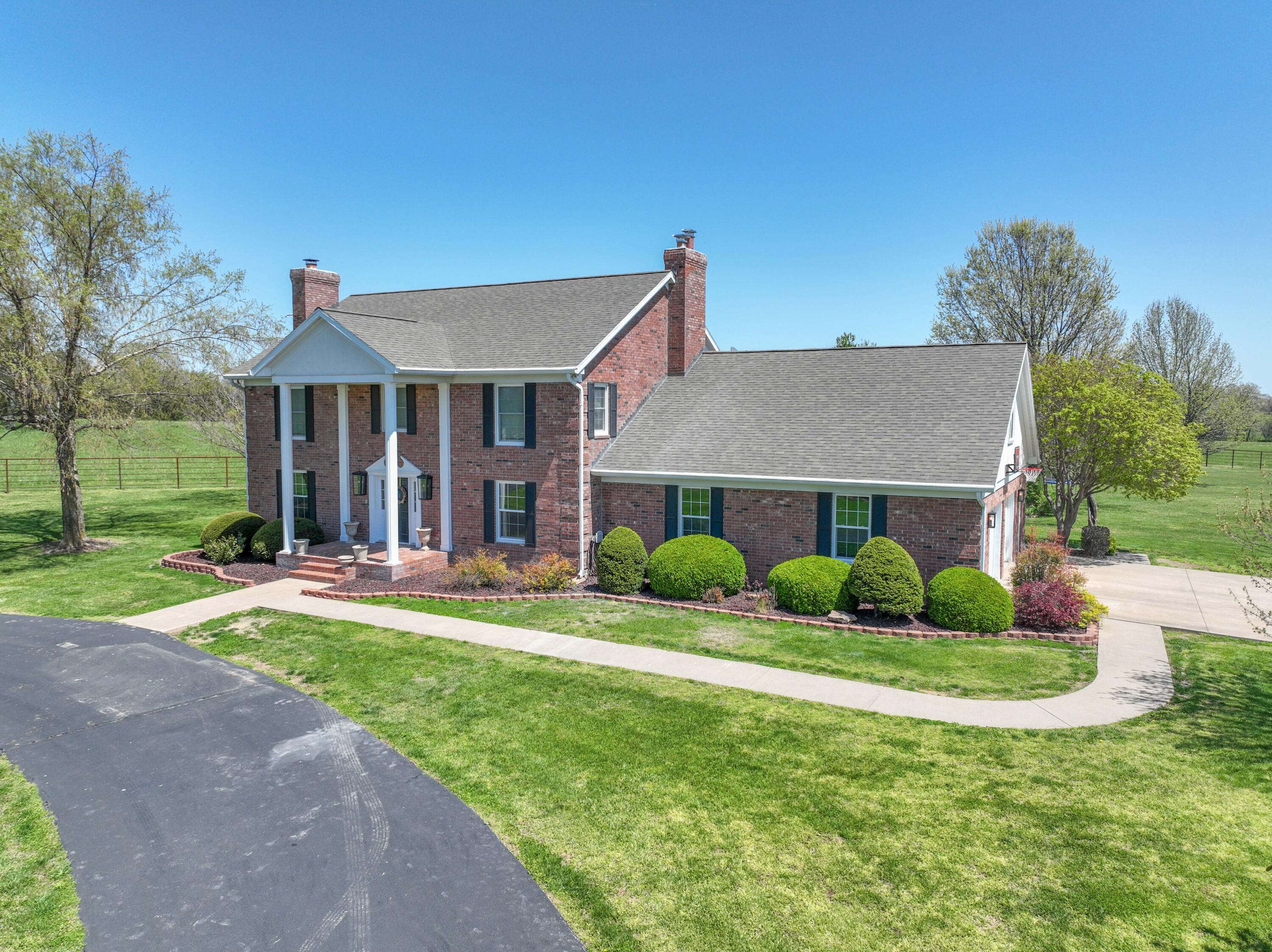 13660 Farm Road 1090 — photo