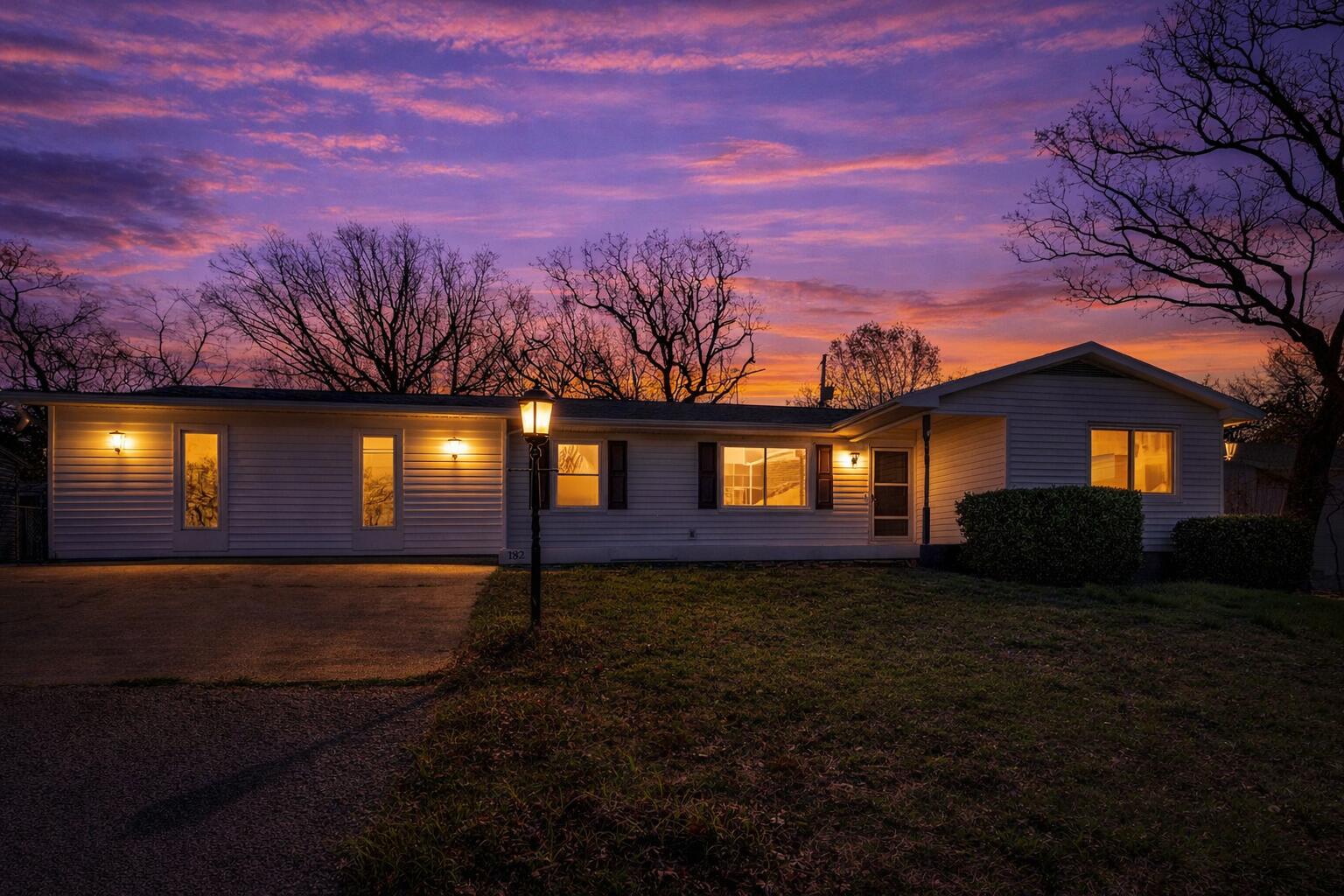 182 Valley View Drive — photo