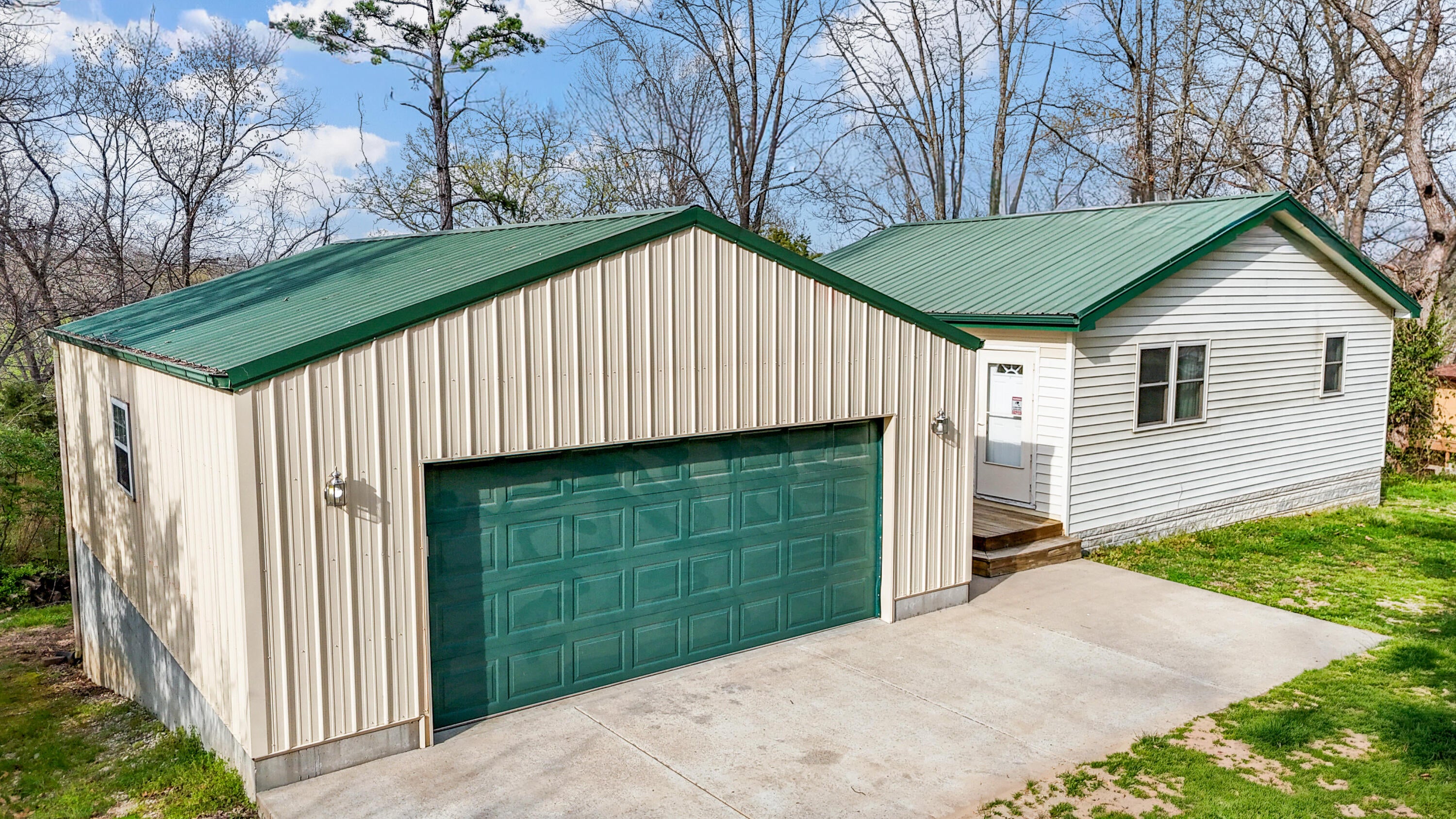 28316 Farm Road 1220 — photo