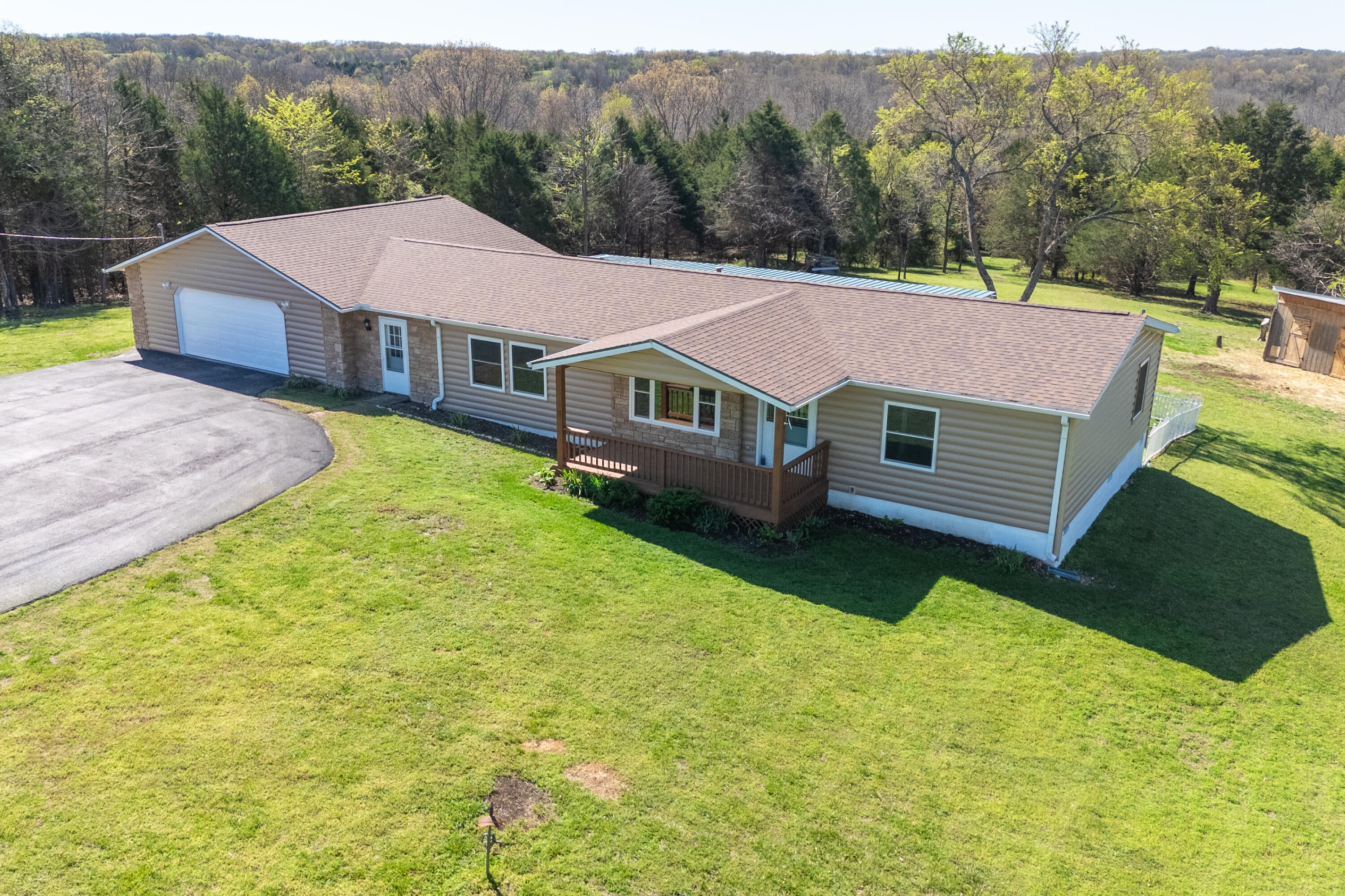 104 Jacobs Ridge Road, Reeds Spring, MO 65737 — photo 2