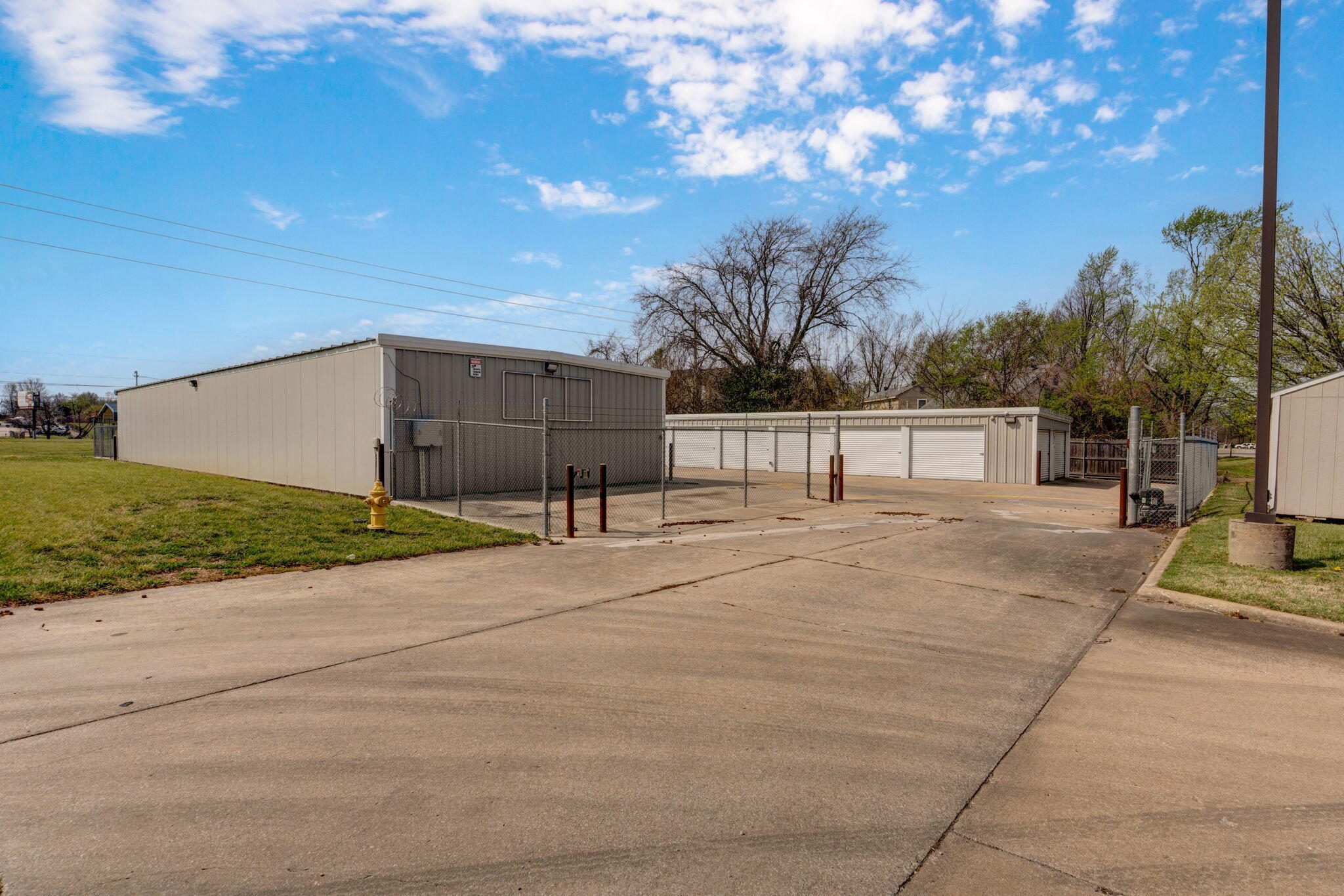 506 W Edgewood Street — photo