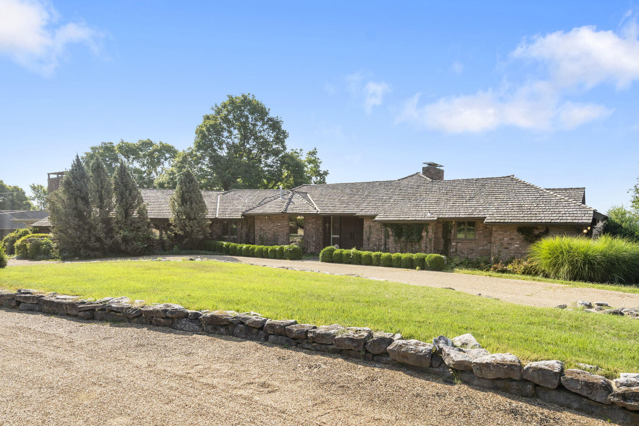 3886 E Hawthorne Hill Lane — photo