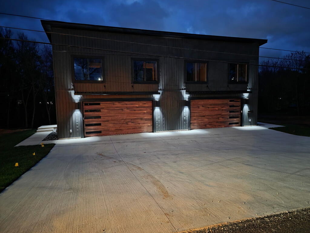 1503 Eisenhower Street a & B — photo
