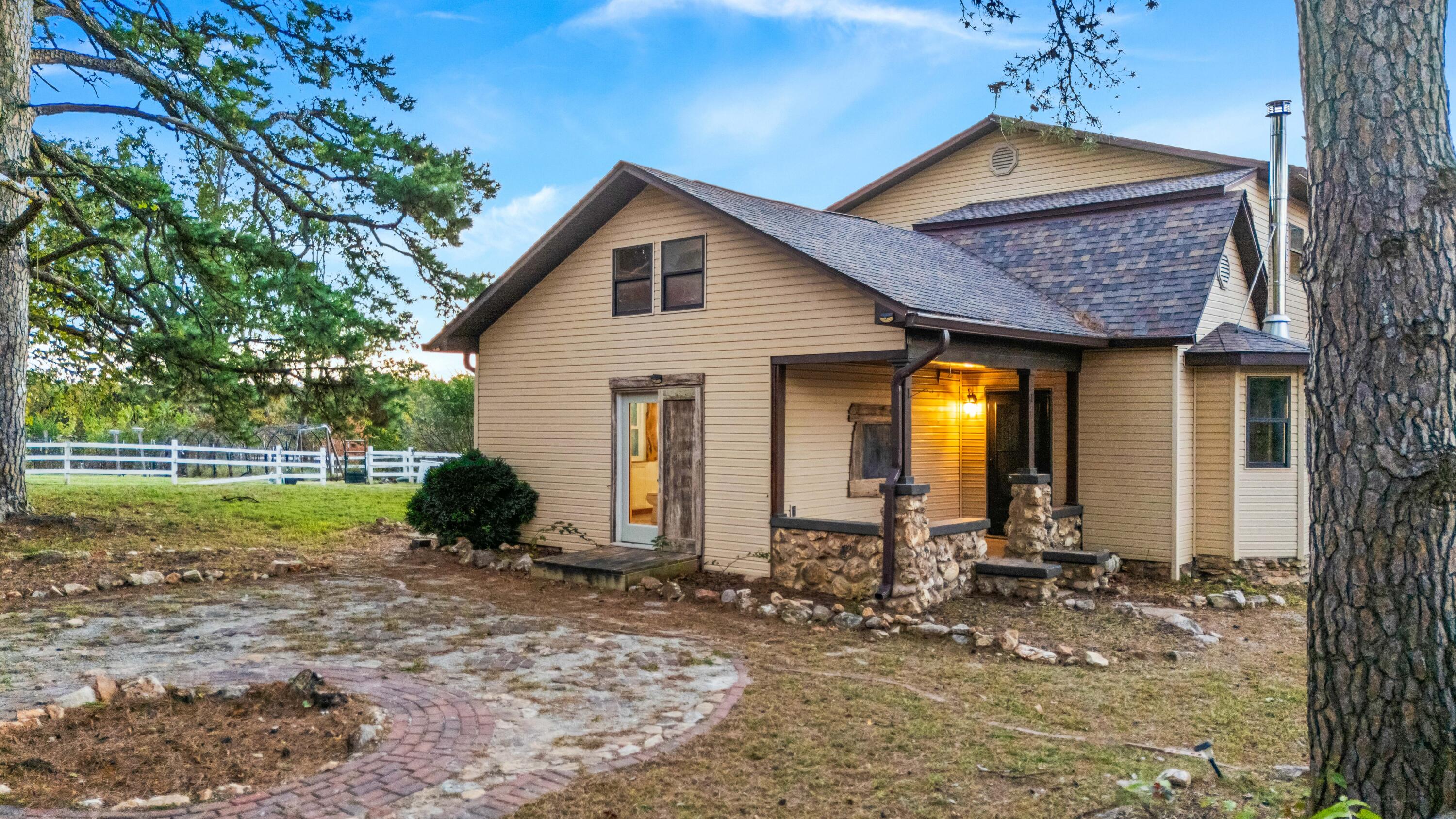 9769 County Road 8530 — photo