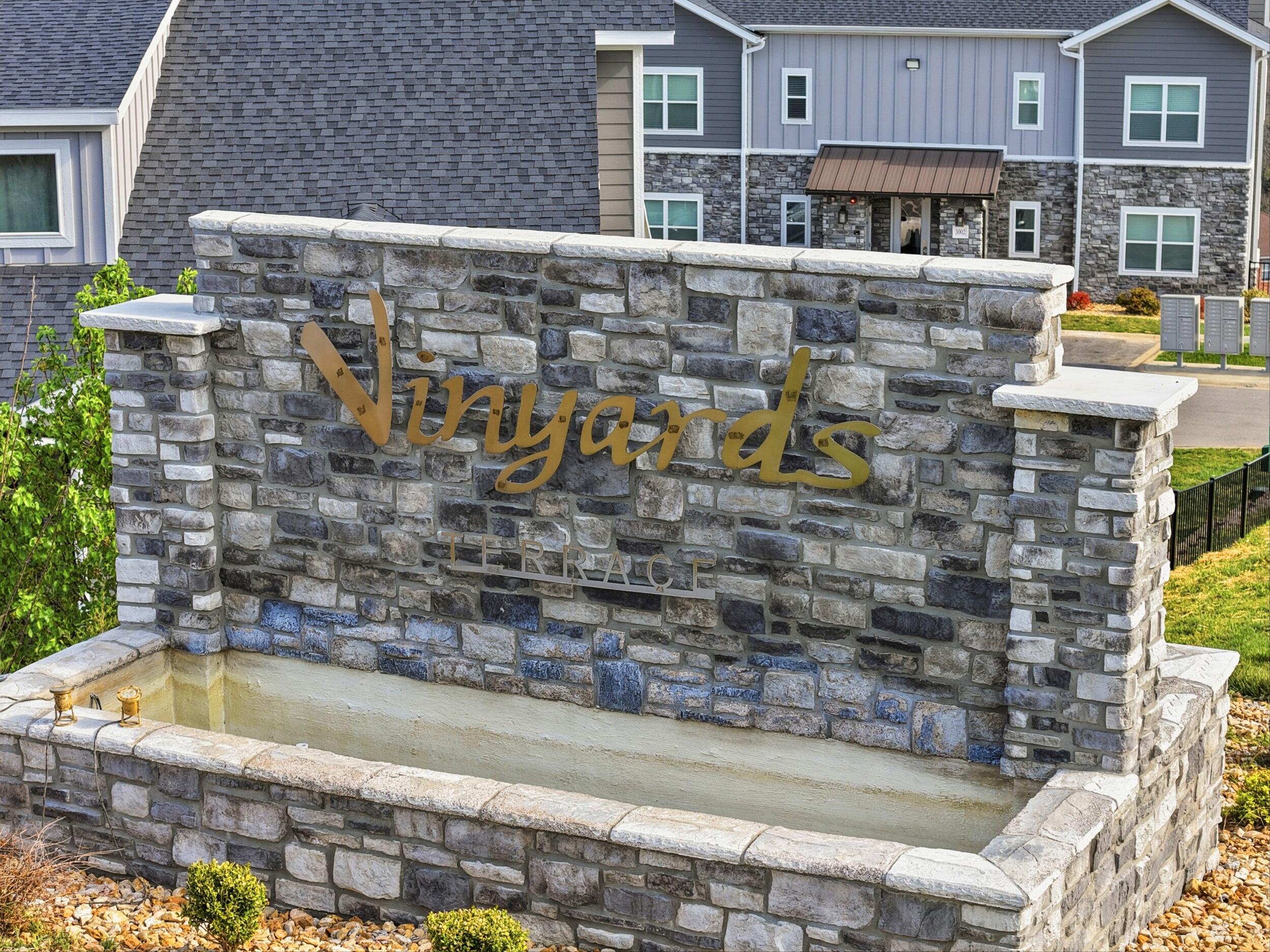3109 S Vineyards Terrace 3 — photo