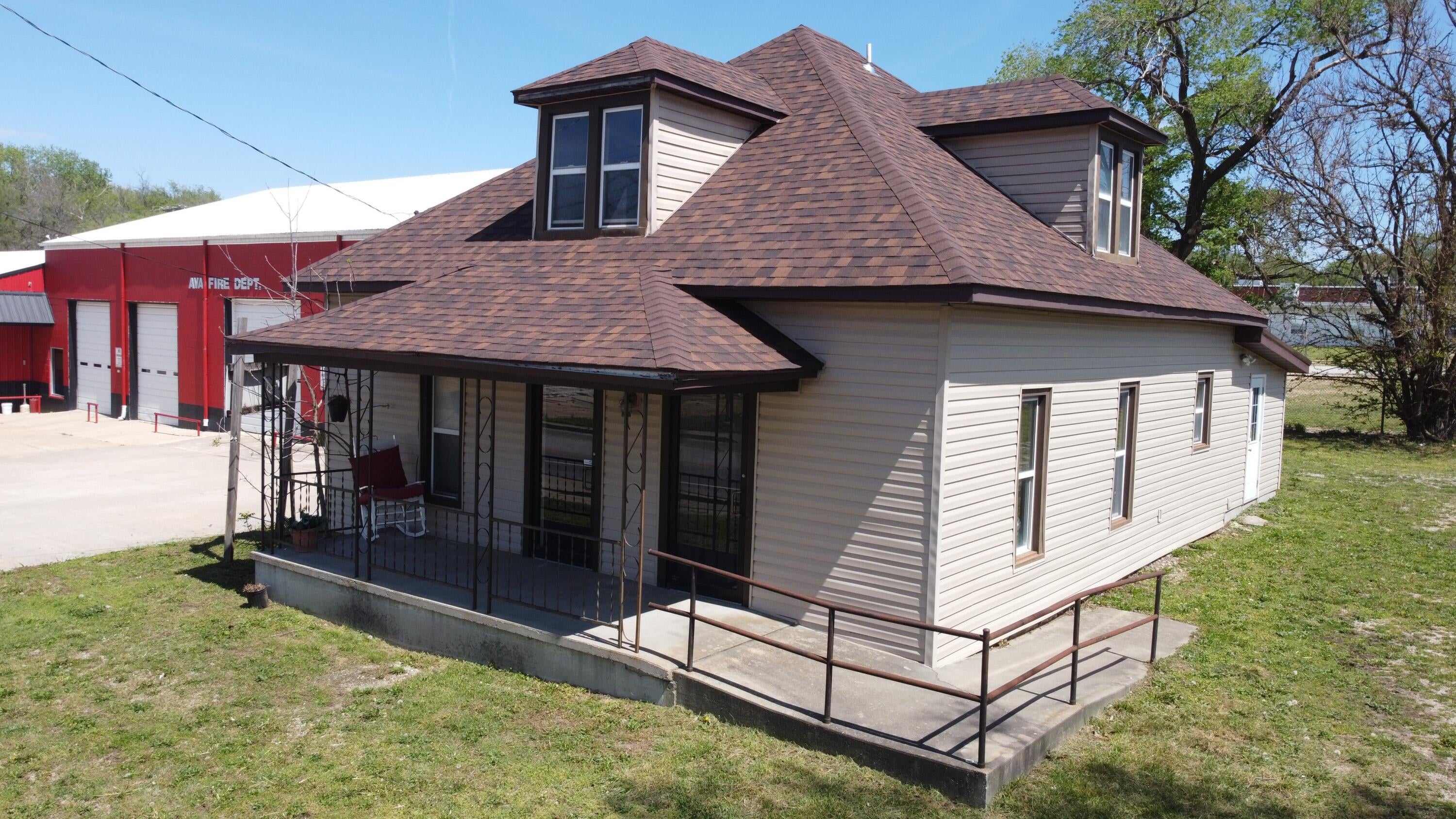 902 N Jefferson Street — photo