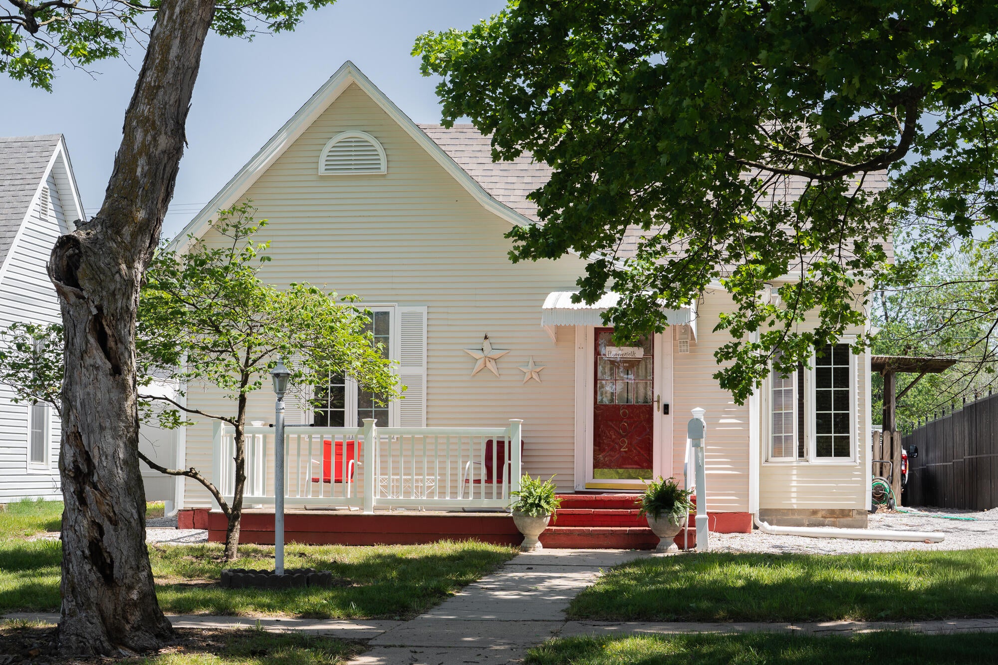 602 N Walnut Street — photo