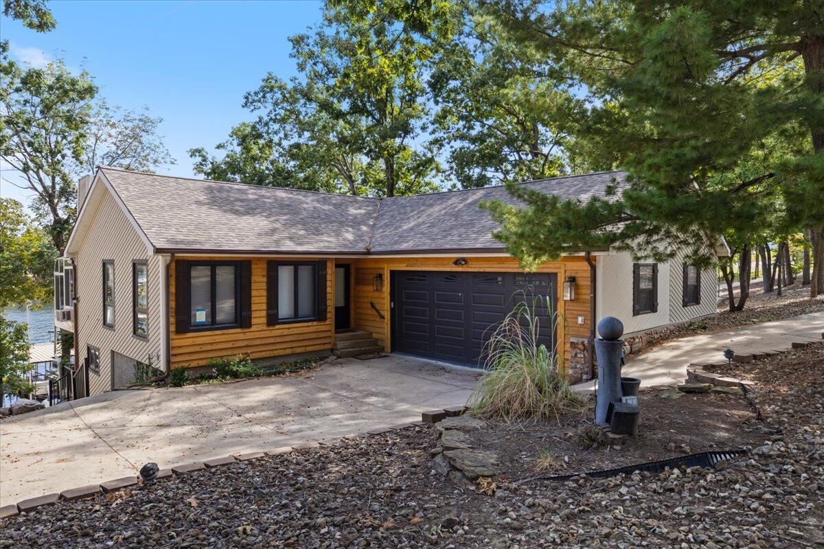 1125 Anemone Road — photo