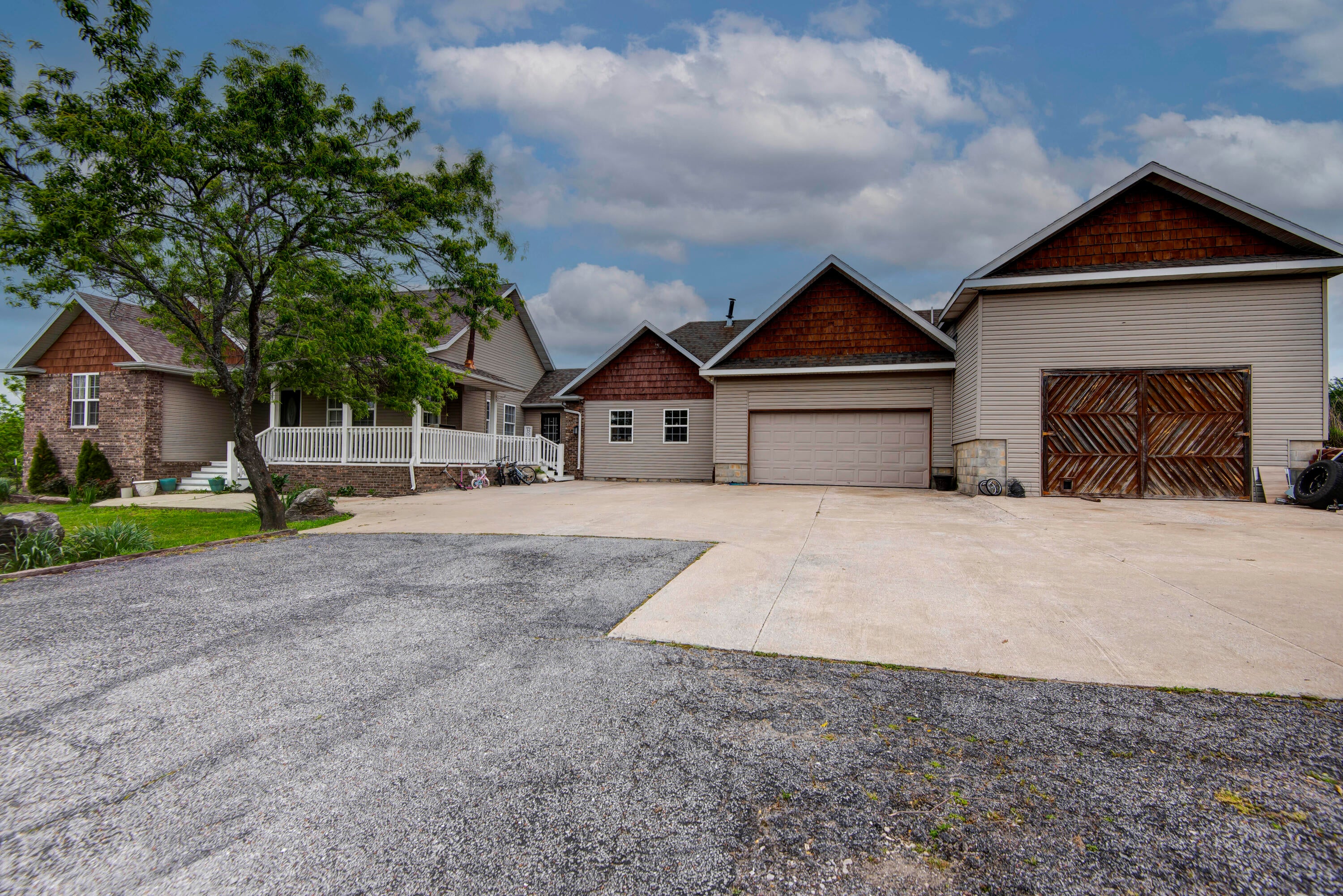 293 Quarry Loop — photo