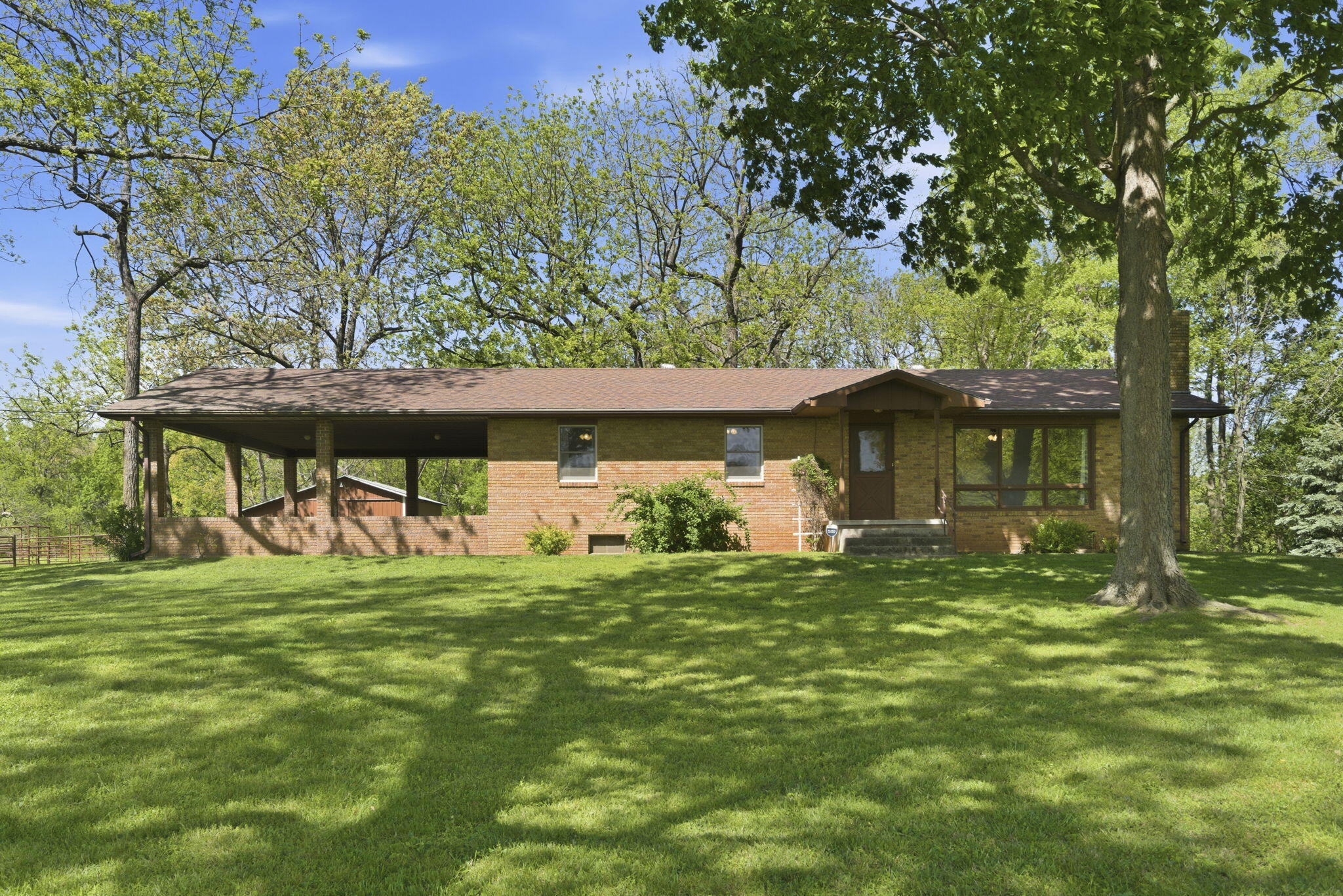 23625 Lawrence 1020 — photo